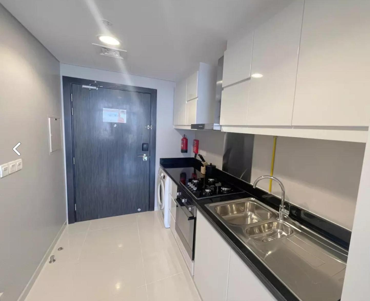 A beautifully fully furnished studio