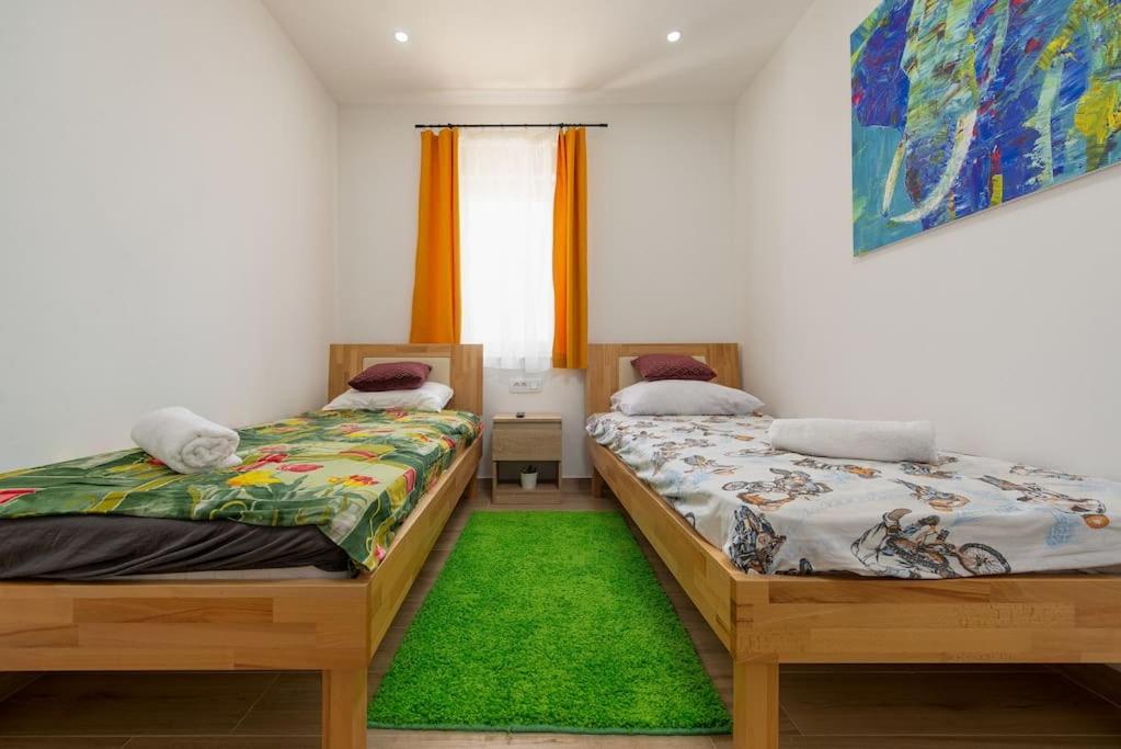 Holiday Home LUX ****