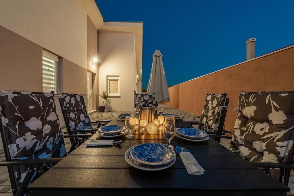 Holiday Home LUX ****