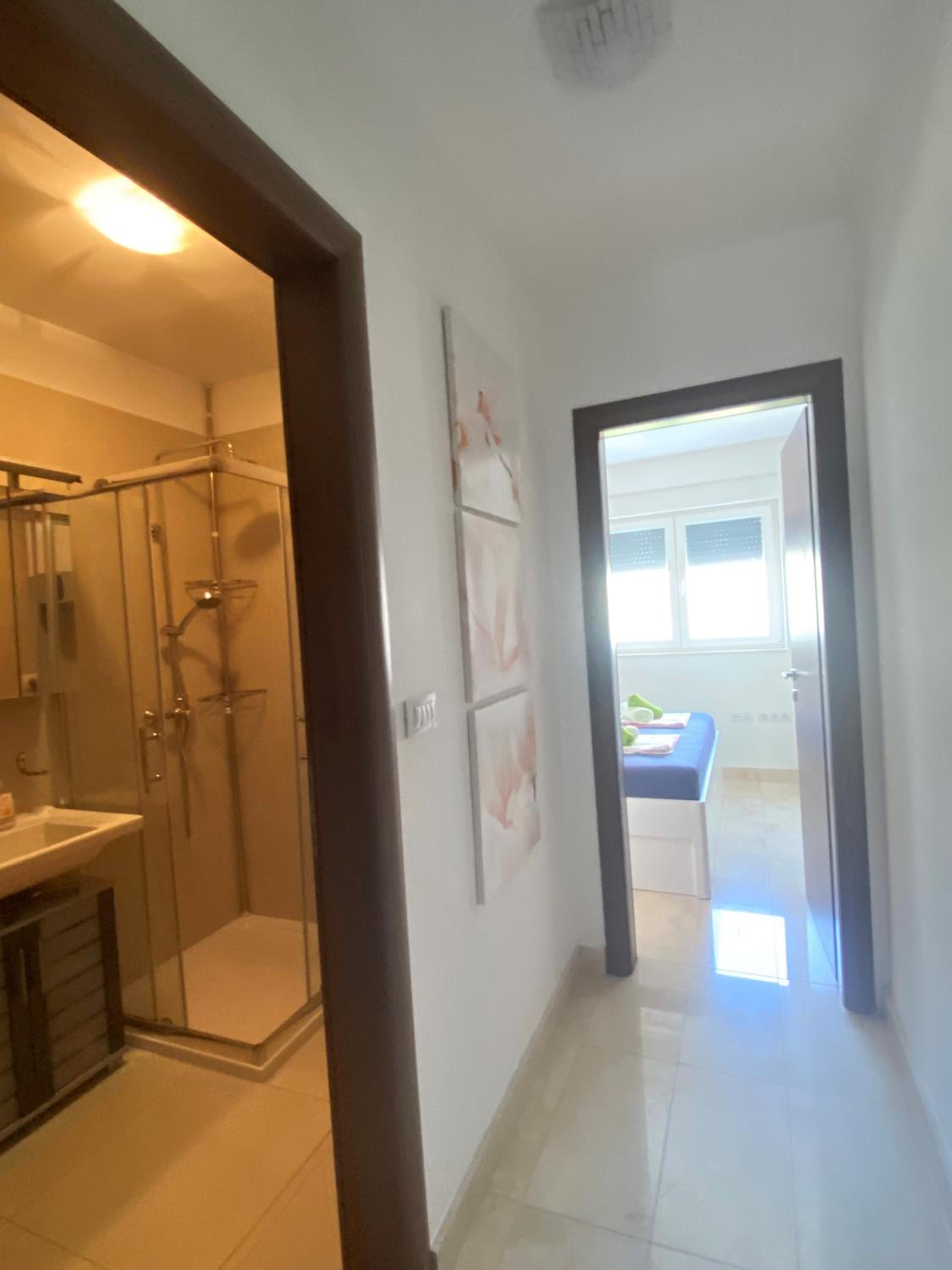 Luxury Apartment Ani 100m to See with Pool & Parking