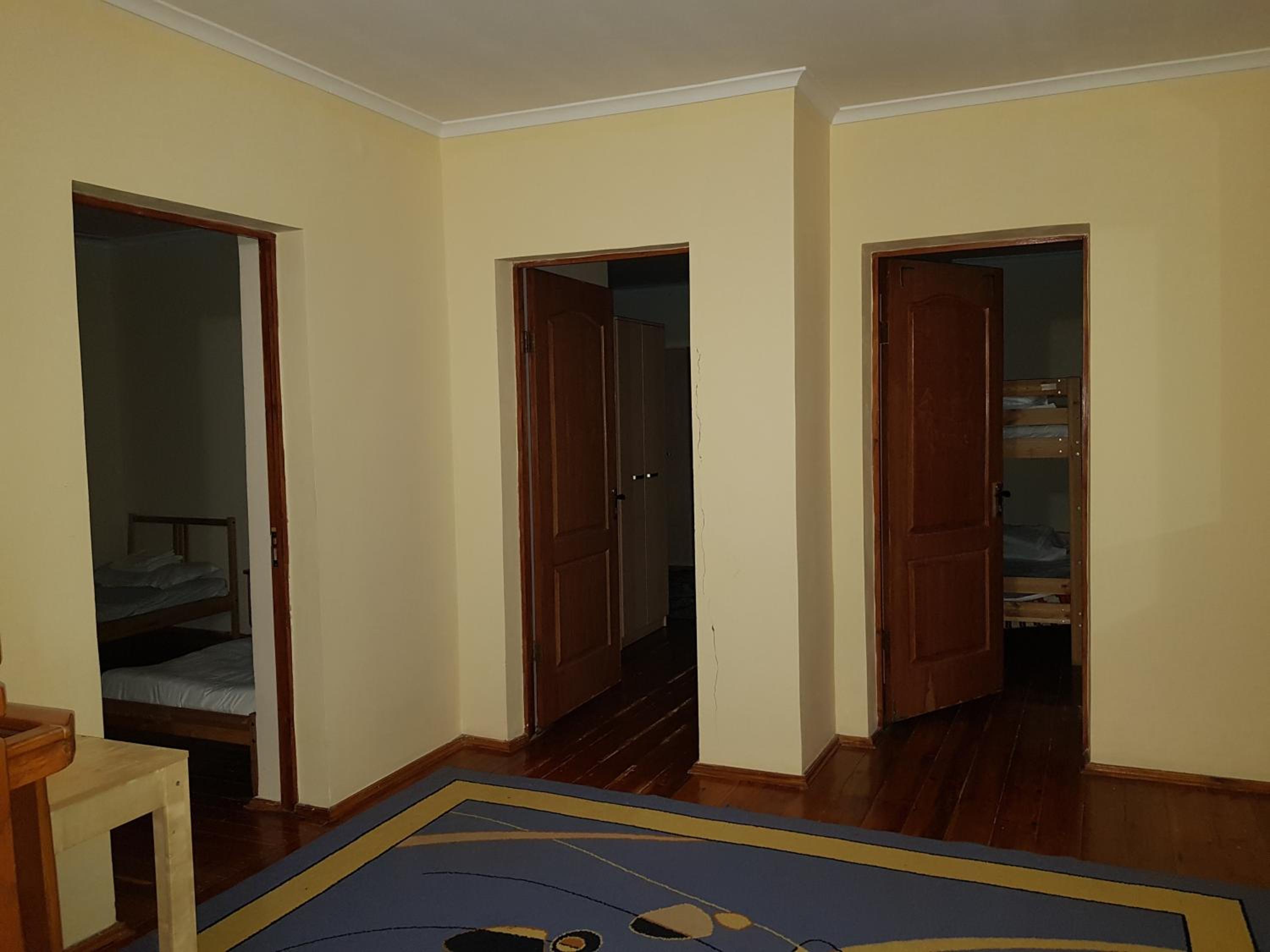 Hostel 888