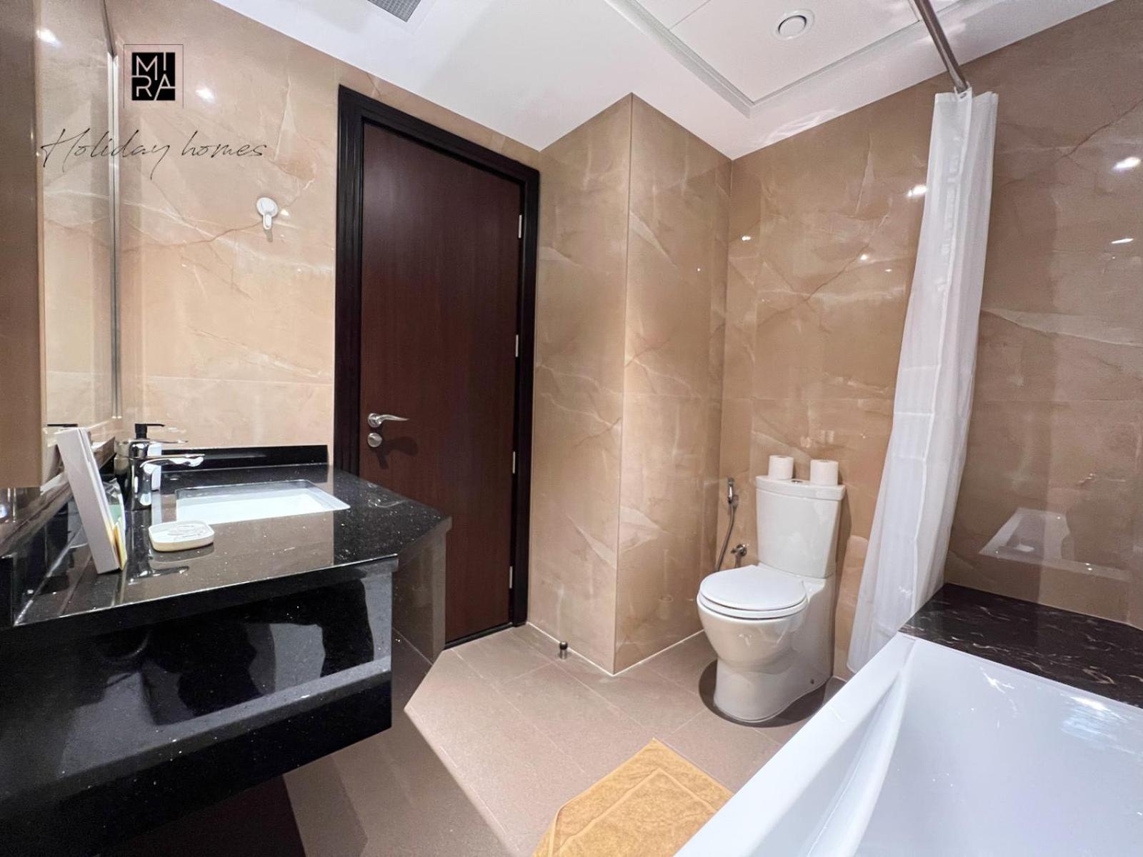 Mira Holiday Homes - Lovely studio with balcony