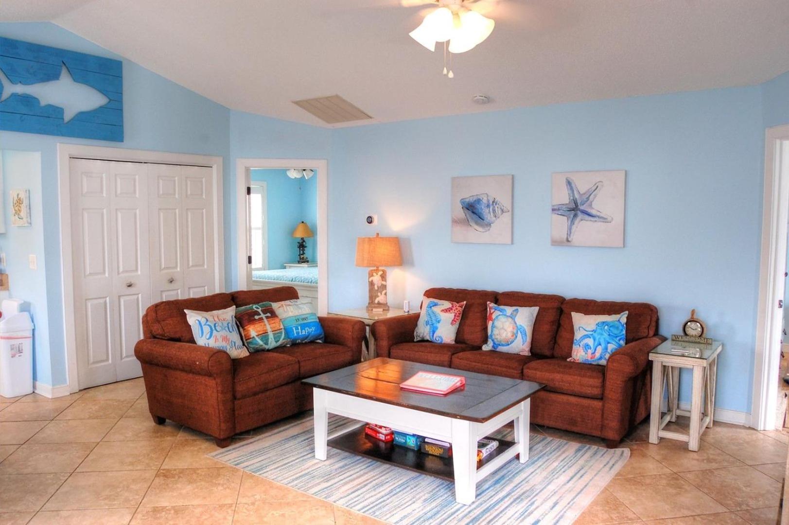 Ocean Green Cottage 9650 view 2
