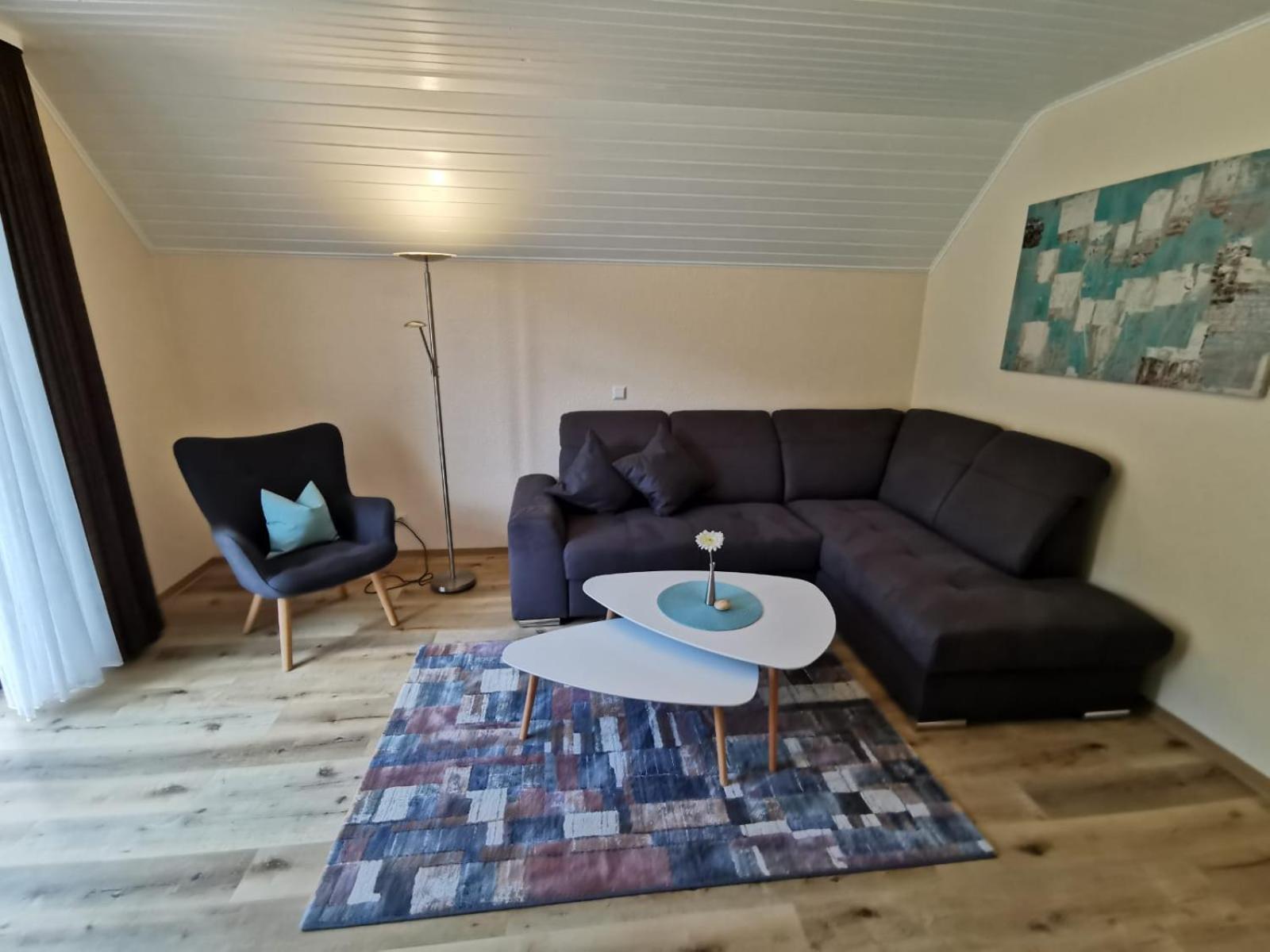 Haus Weingarten APPARTEMENTS-ZIMMER
