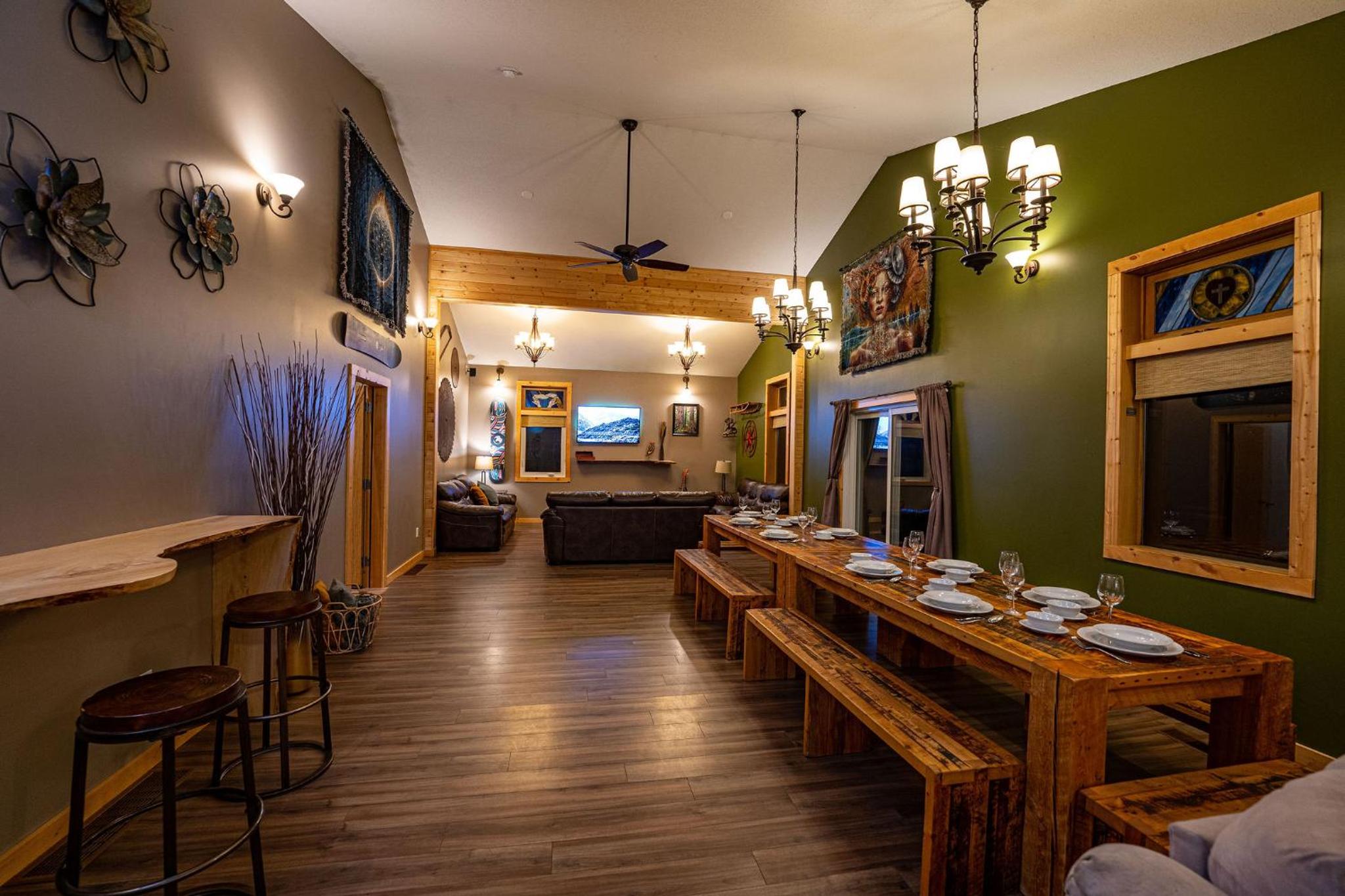 Journey's Perch by Revelstoke Vacations