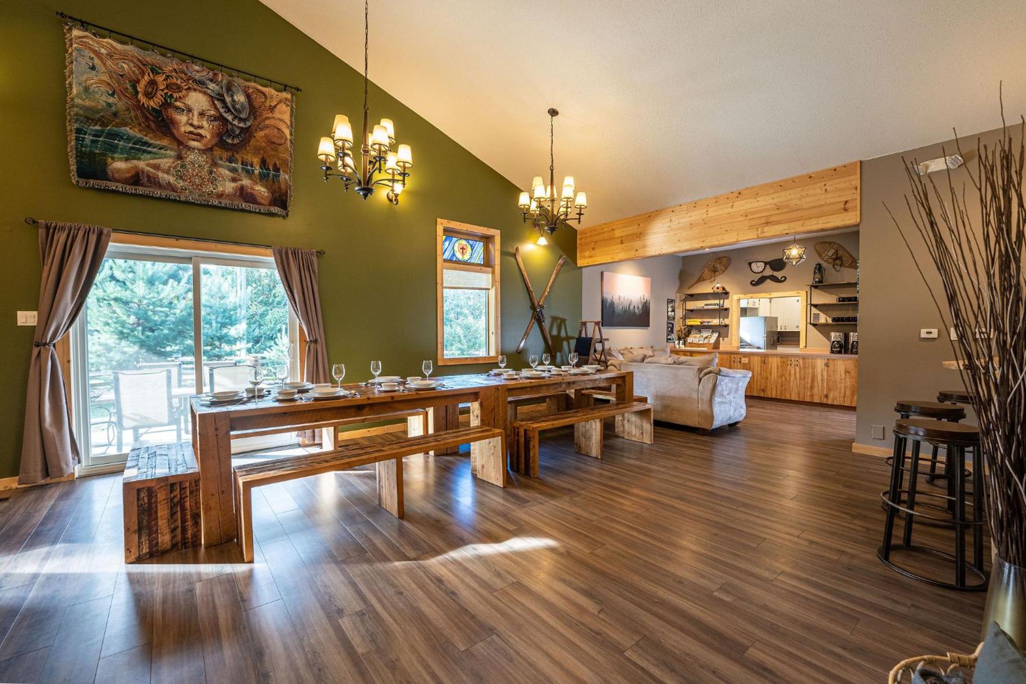 Journey's Perch by Revelstoke Vacations