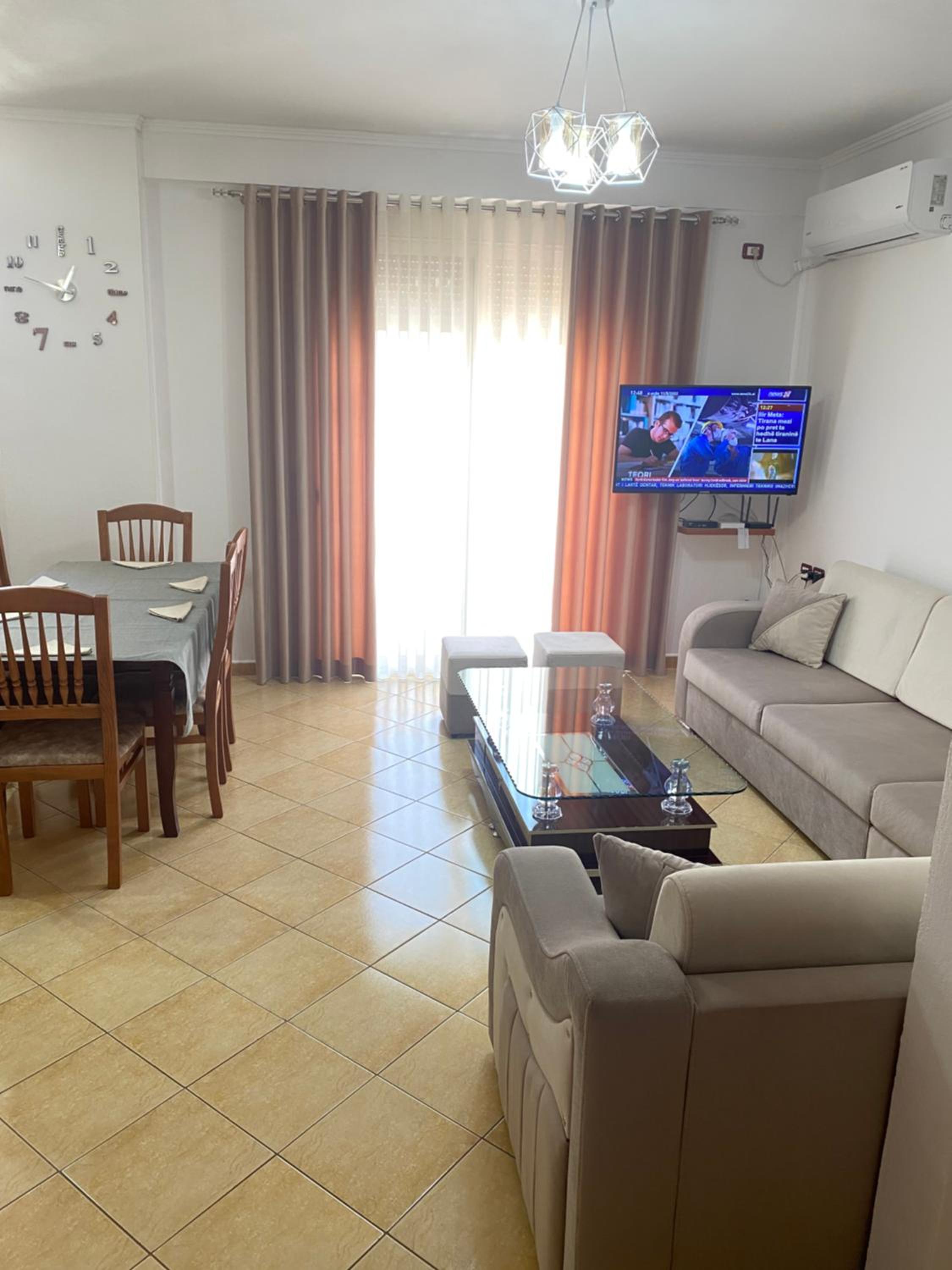 Kamberi Apartment photo 5