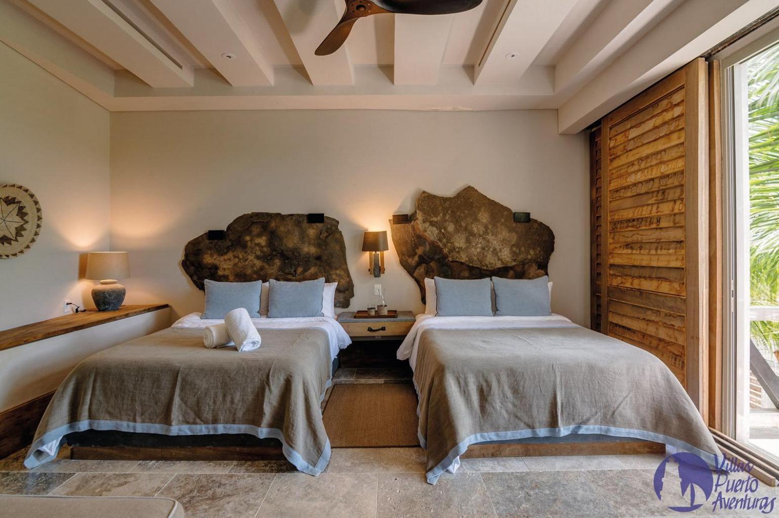 Casa Caleta 6 Bdrm with Amazing Private Beach — photo 3