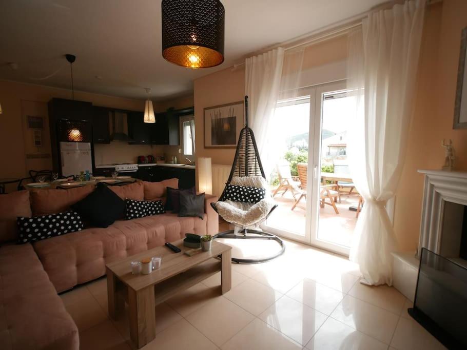 Villa Kyriaki Nea Iraklitsa 200m from the sandy beach view 2