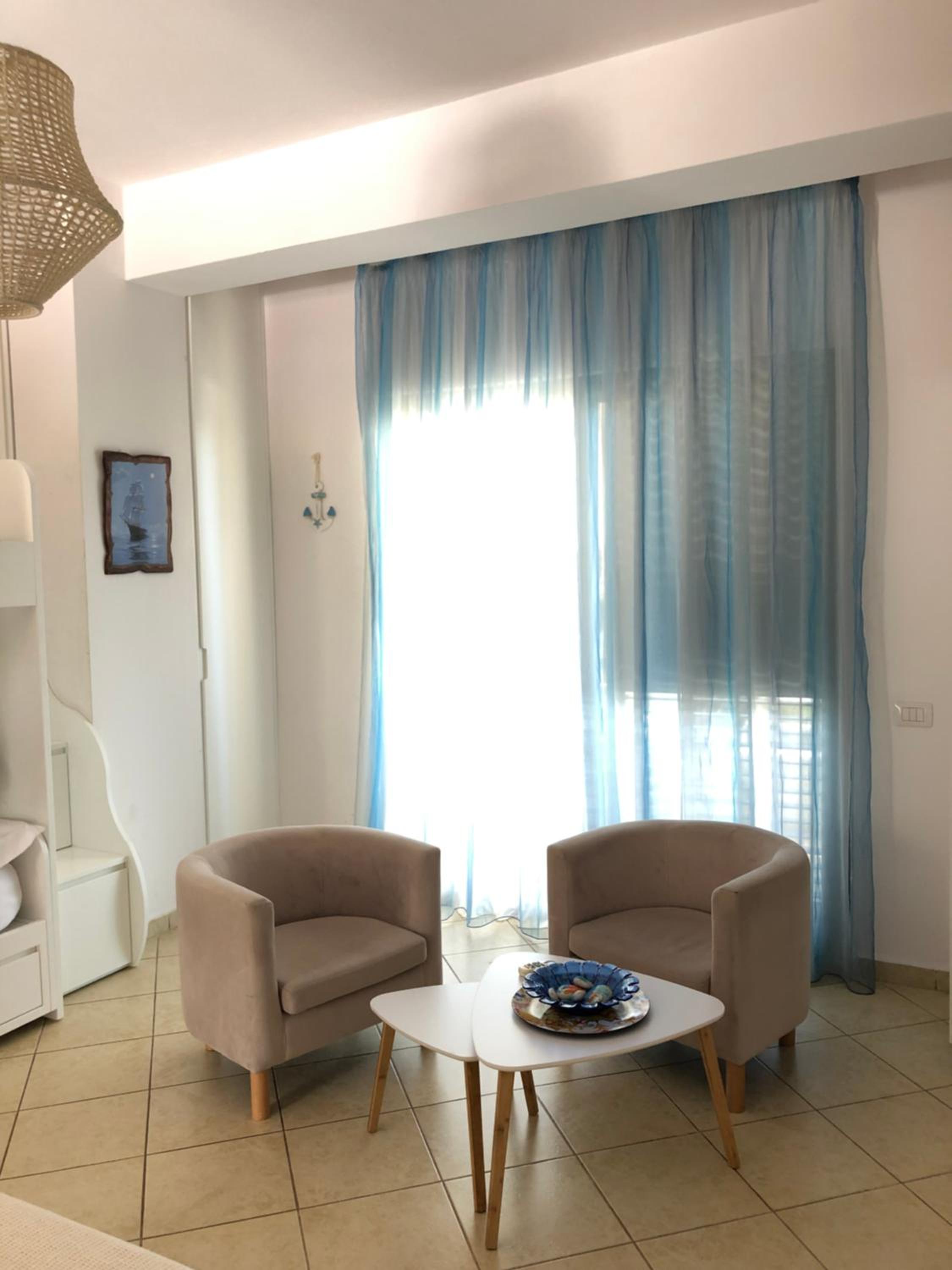 Serendipity Family Room photo 3