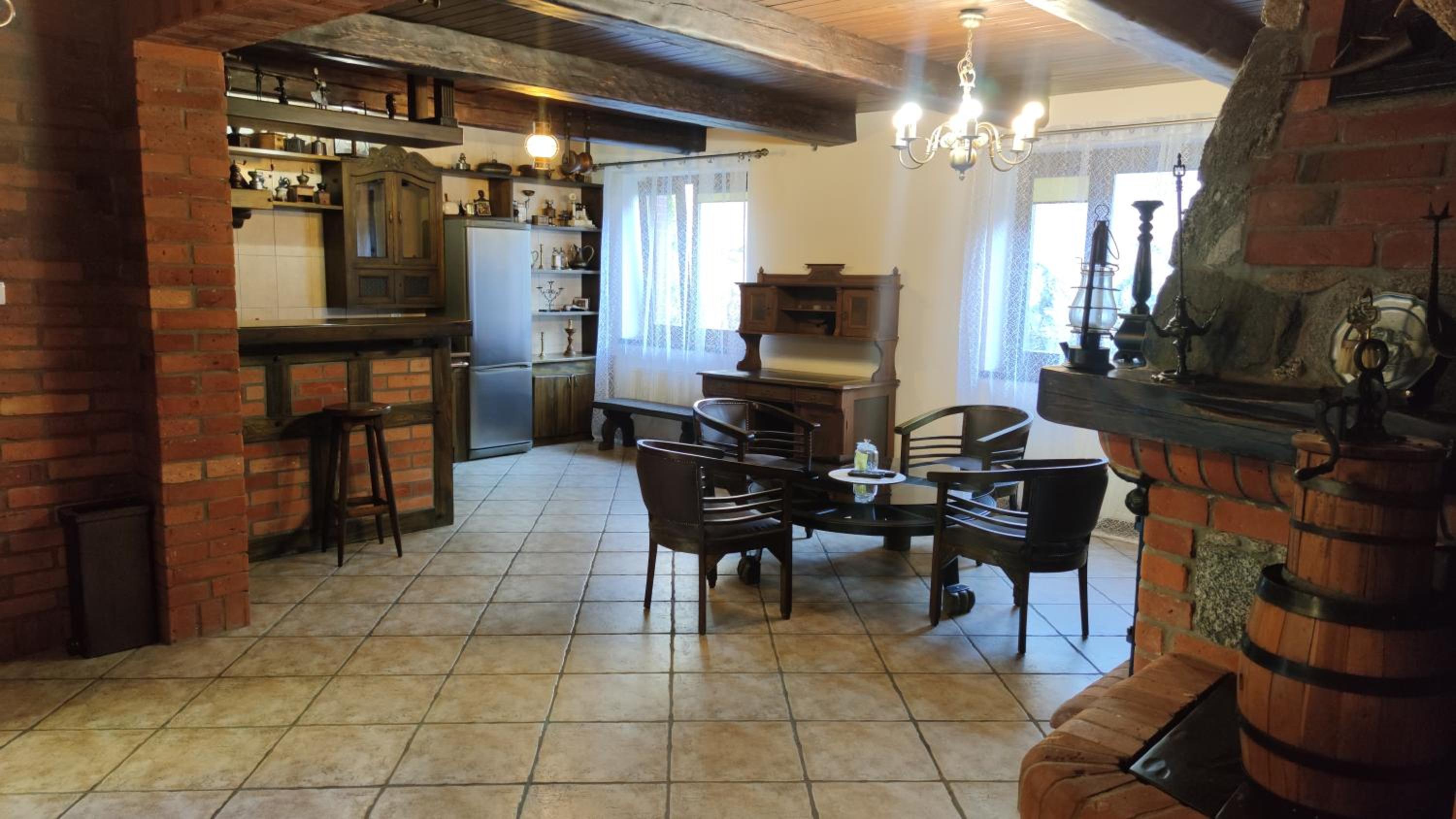POKOJE GOŚCINNE MAJKA Apartament Stare jest Piękne