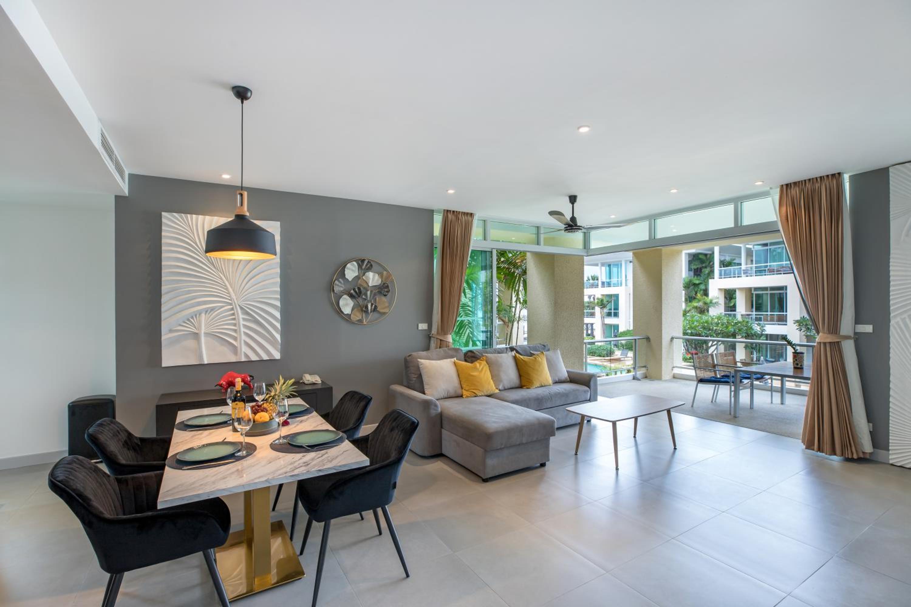 Happy Apartment on Karon Beach