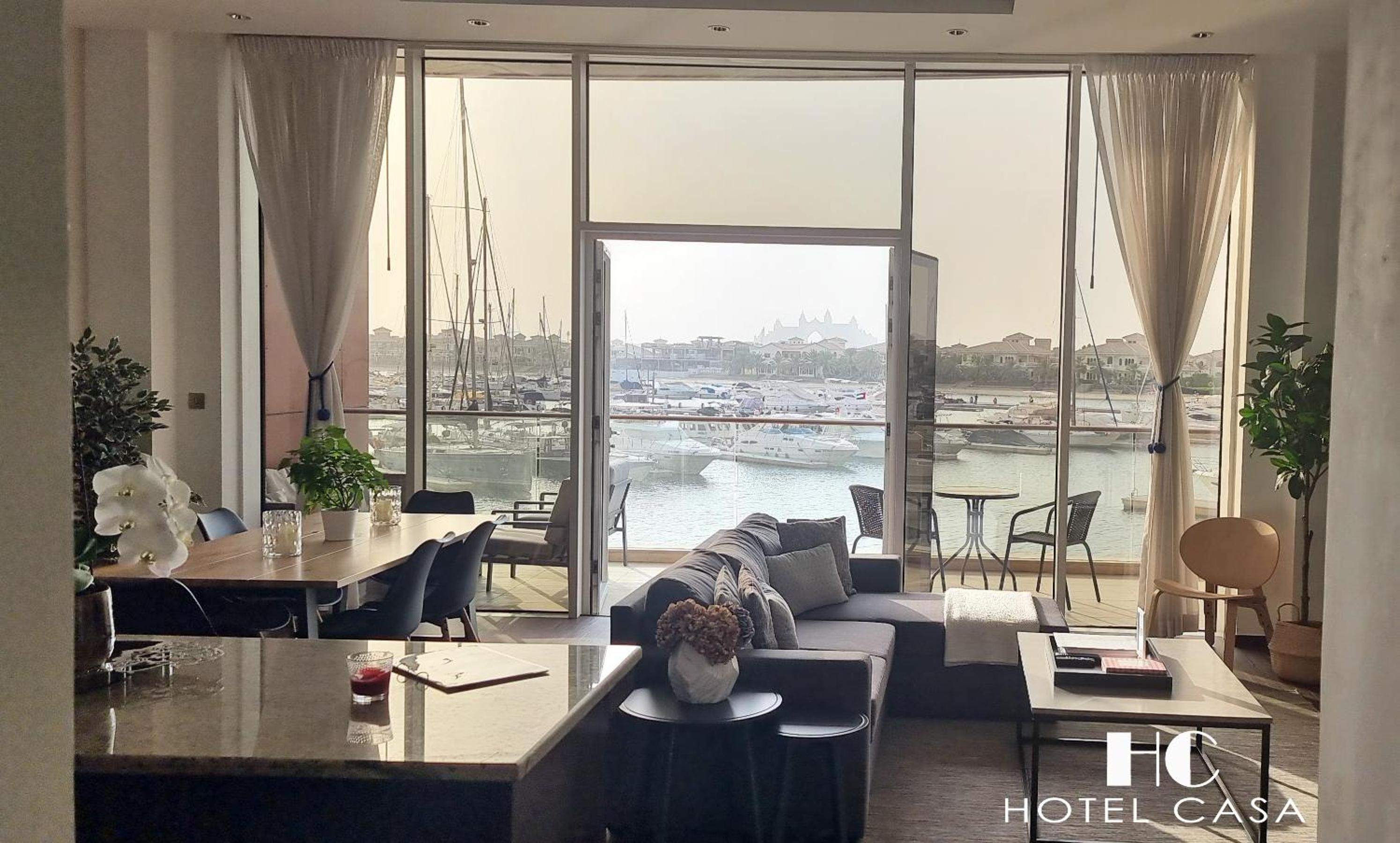 Palm Jumeirah 1BR luxurious & gorgeous view