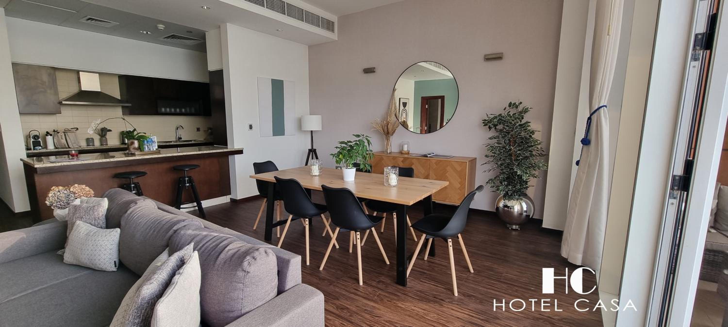 Palm Jumeirah 1BR luxurious & gorgeous view