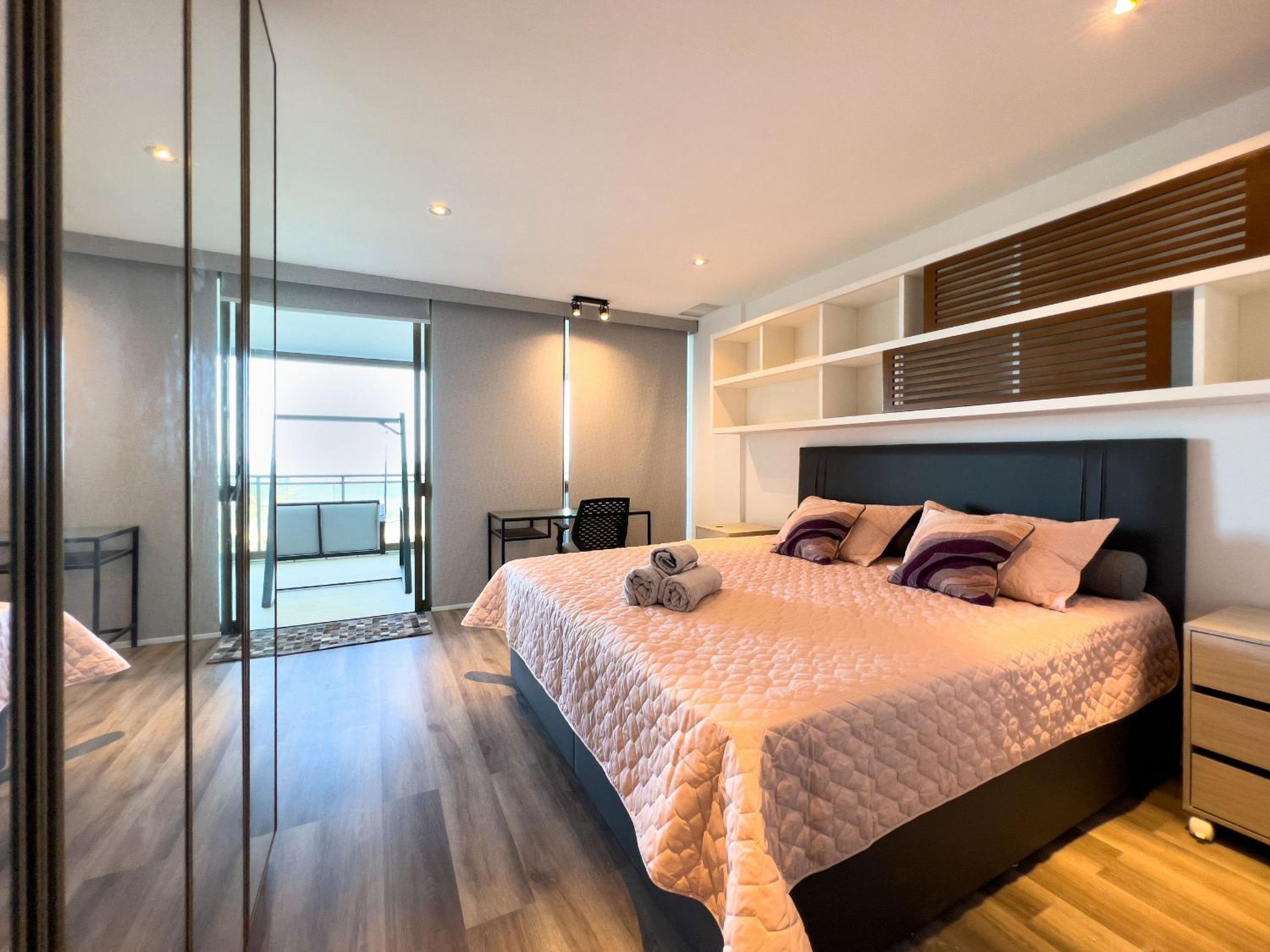 Luxo e Vista Mar Maravilhosa na Barra da Tijuca B11-0013