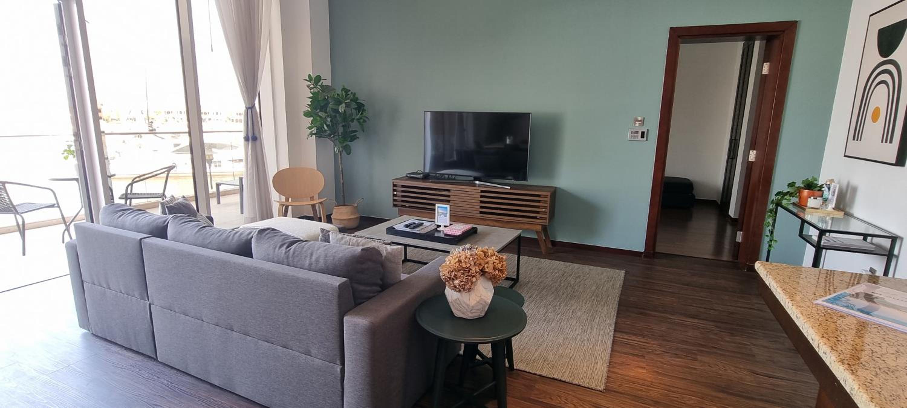 Palm Jumeirah 1BR luxurious & gorgeous view