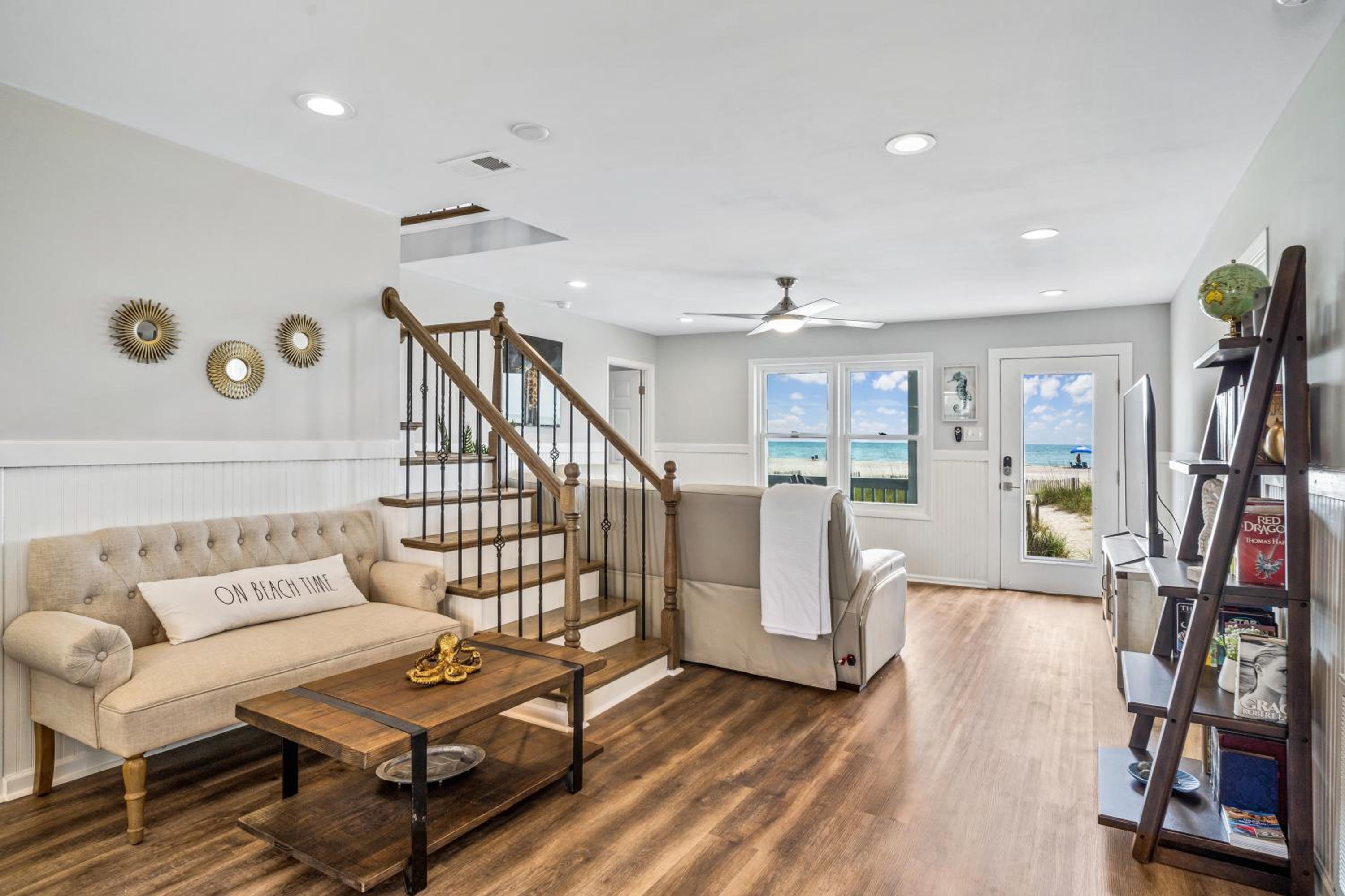 Ocean Daze - Sleeps 22, Direct Oceanfront, Renovated May 2022 view 5