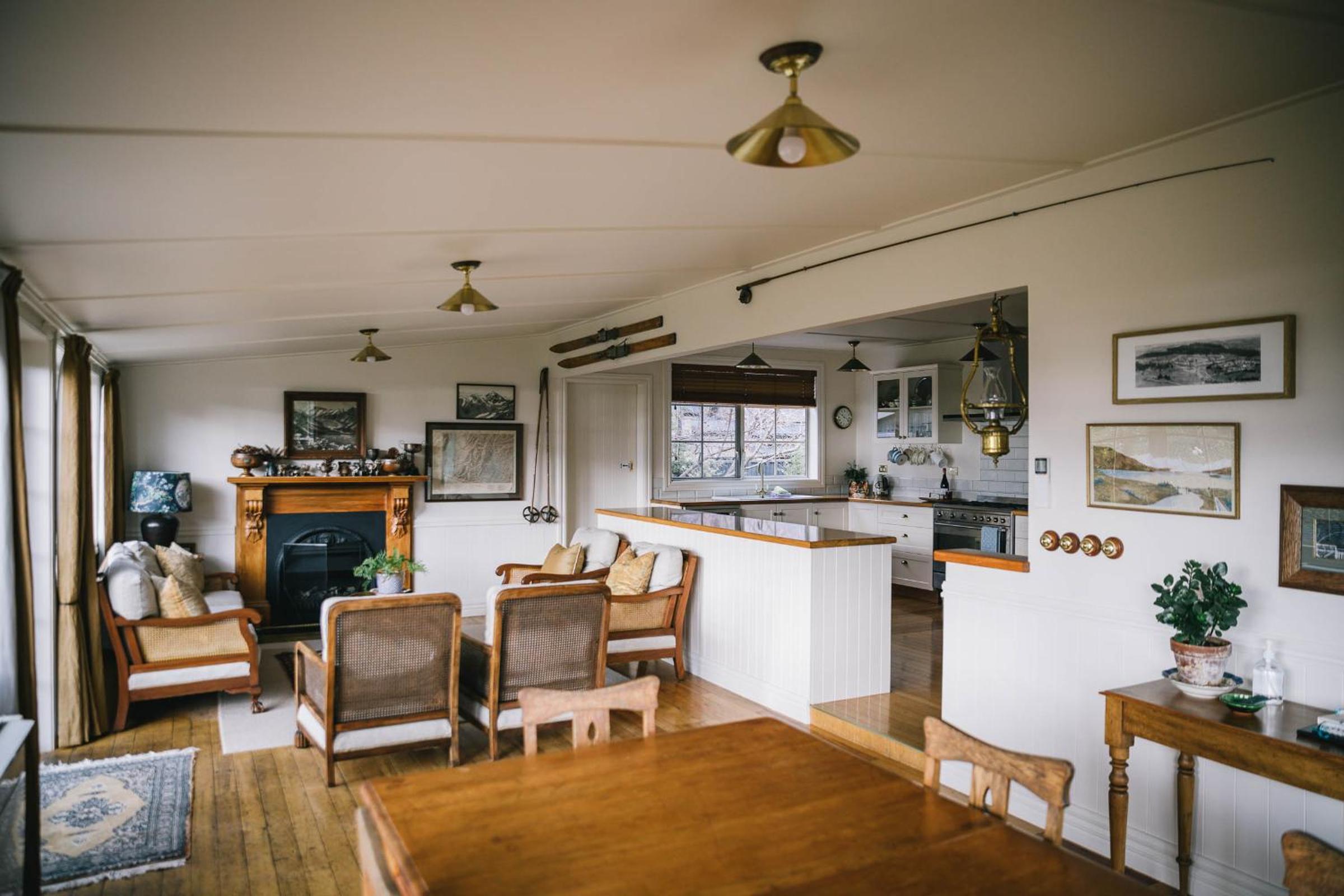 Aldourie Lodge
