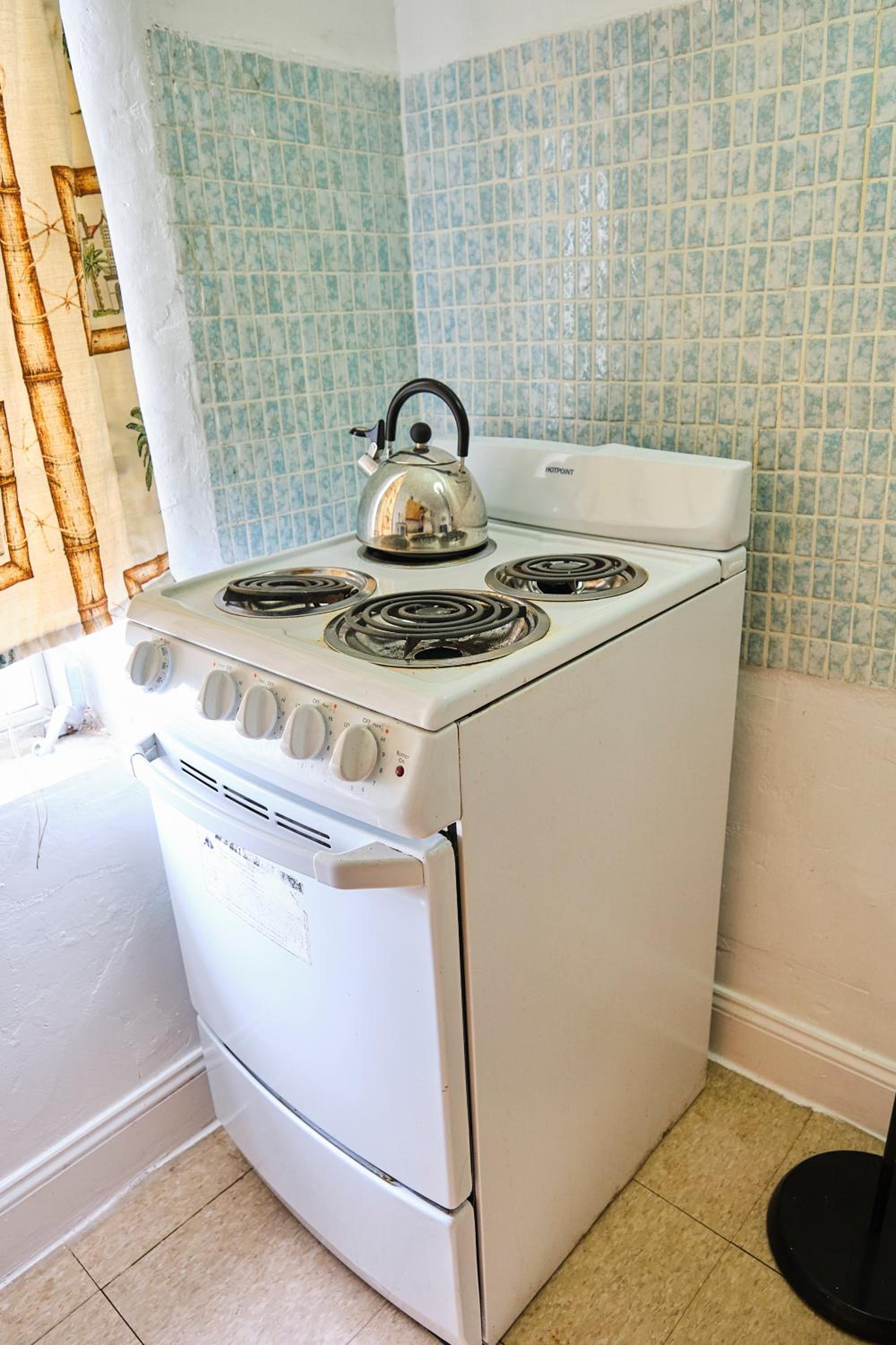 Gallo Condo 33/downtown/8st