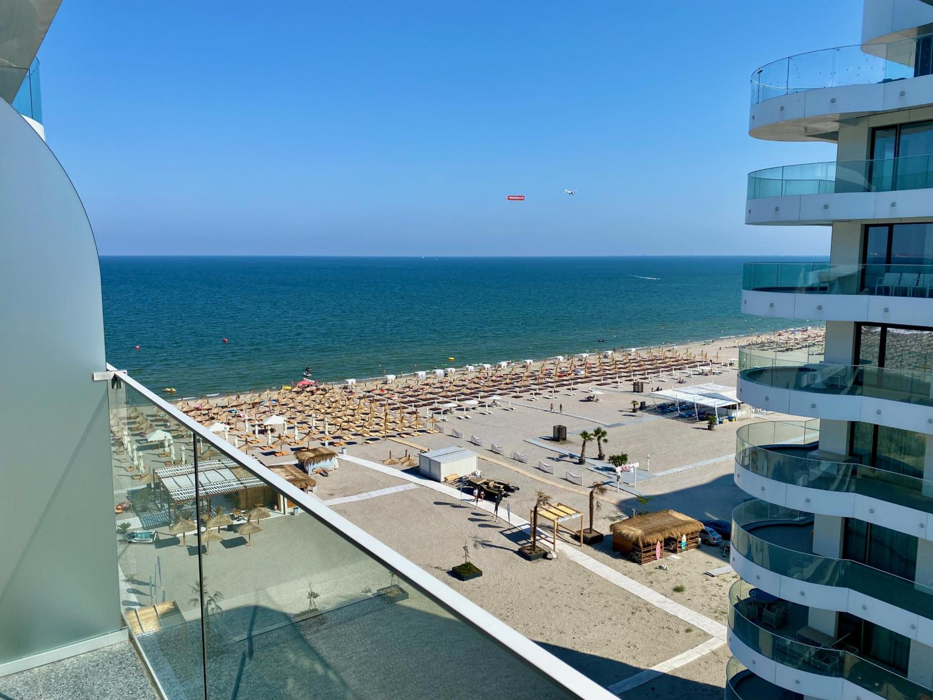 Studio 147 Mamaia Nord view 3