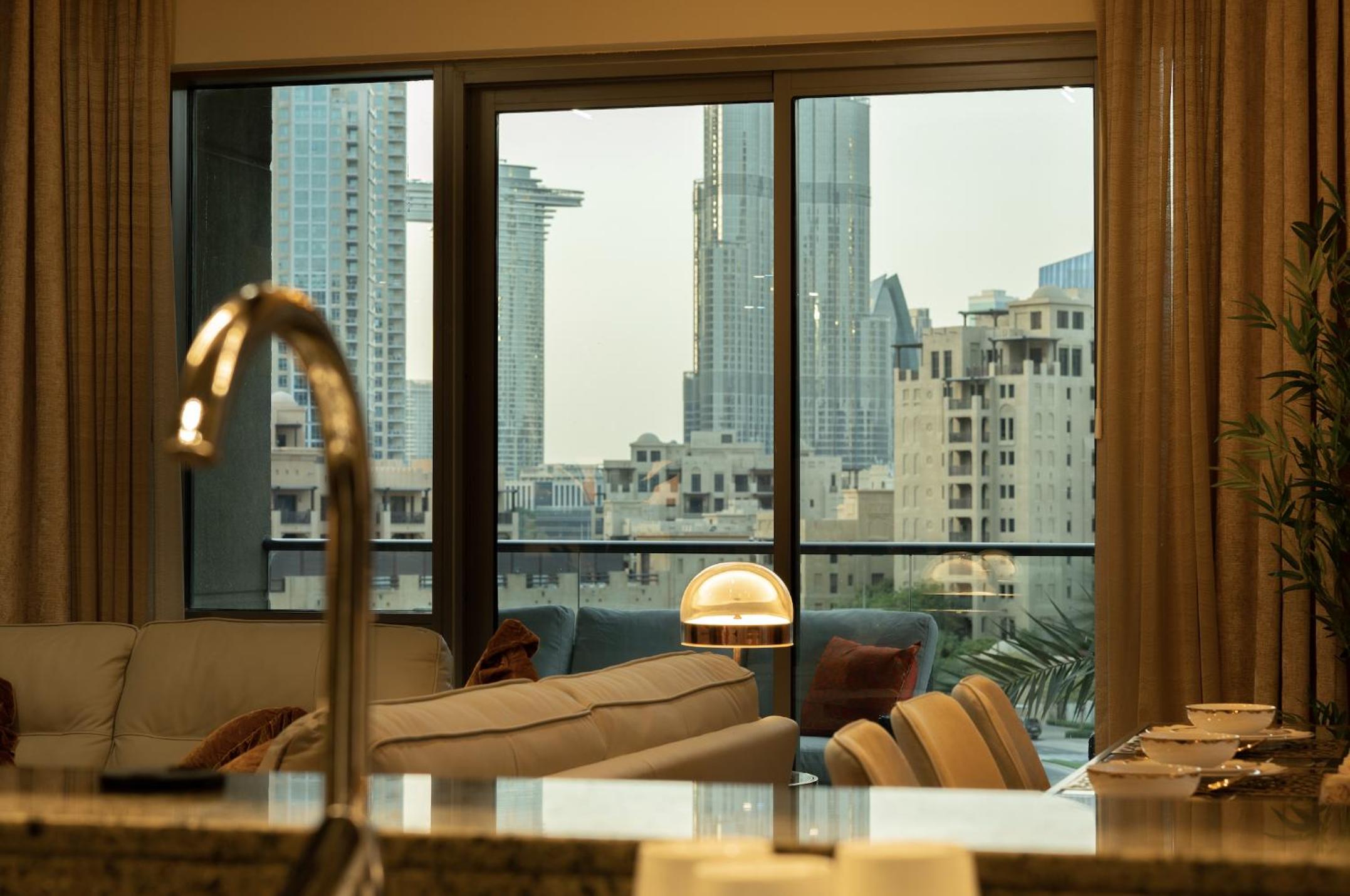 Luxury 3 BR - Direct View to Burj Khalifa