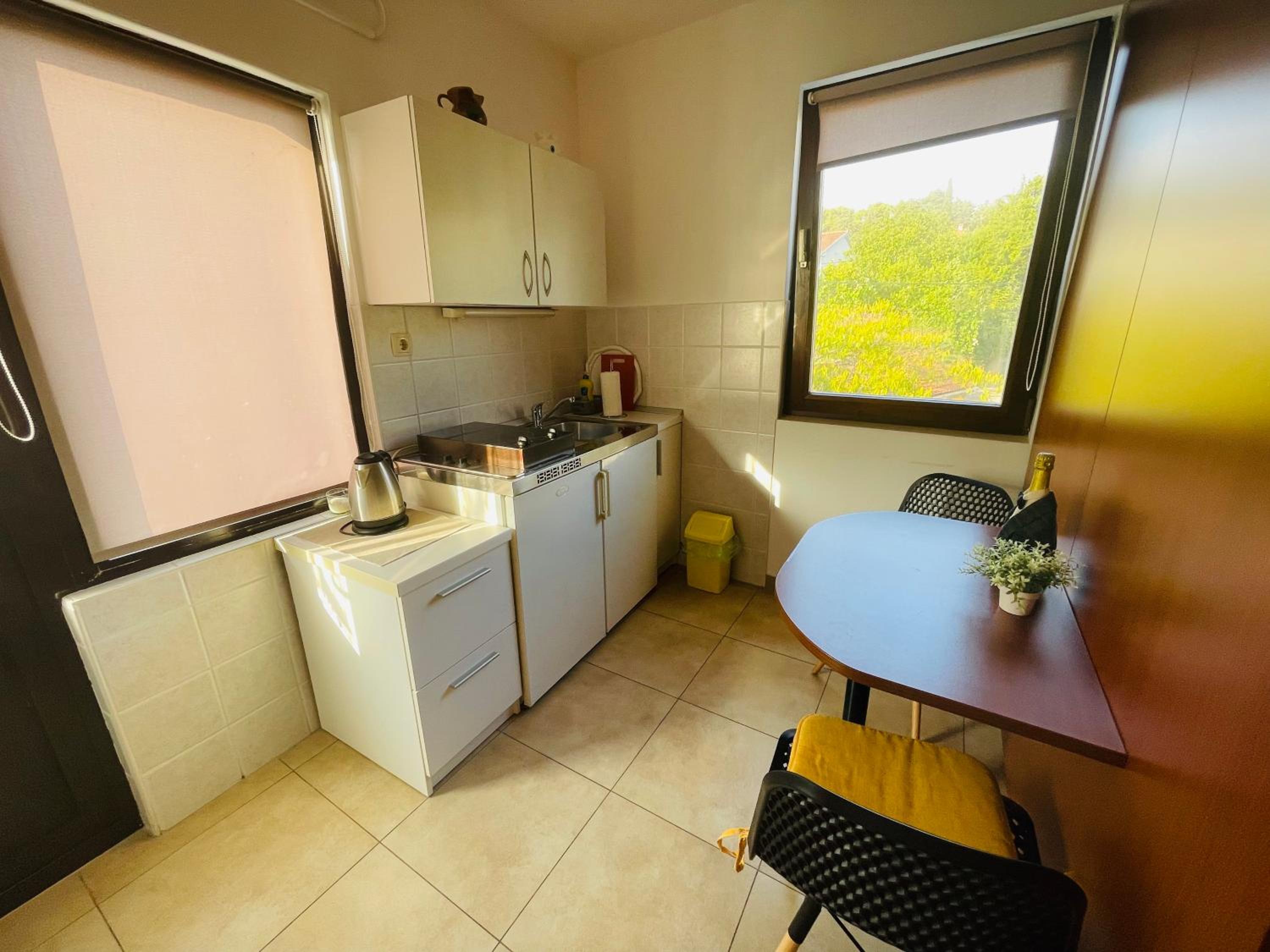 City center studio apartment view 4
