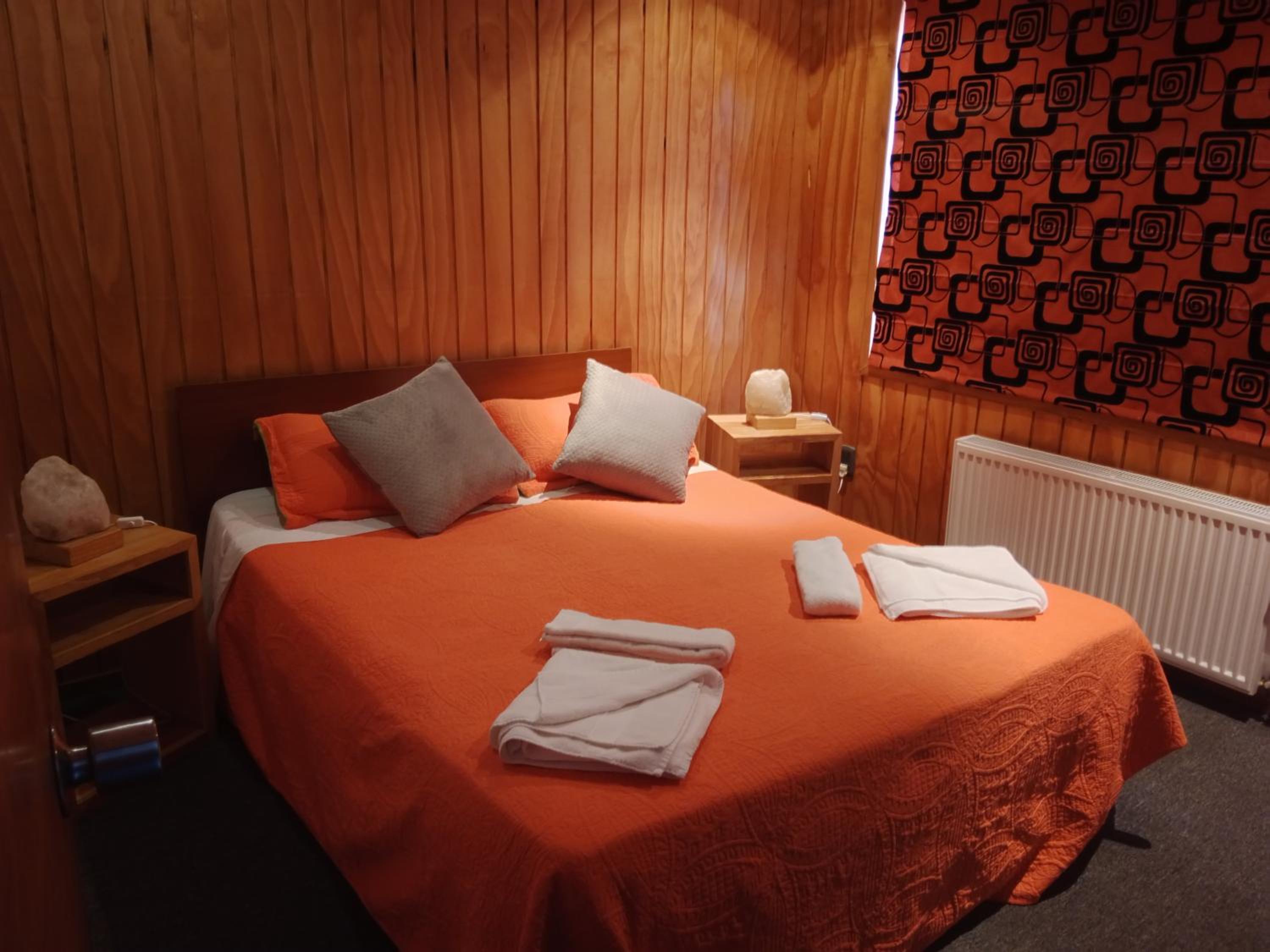 ALMER HOSTAL