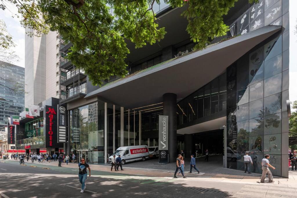 808 Reforma loft close to US embassy 150 Mbps WiFi photo 3