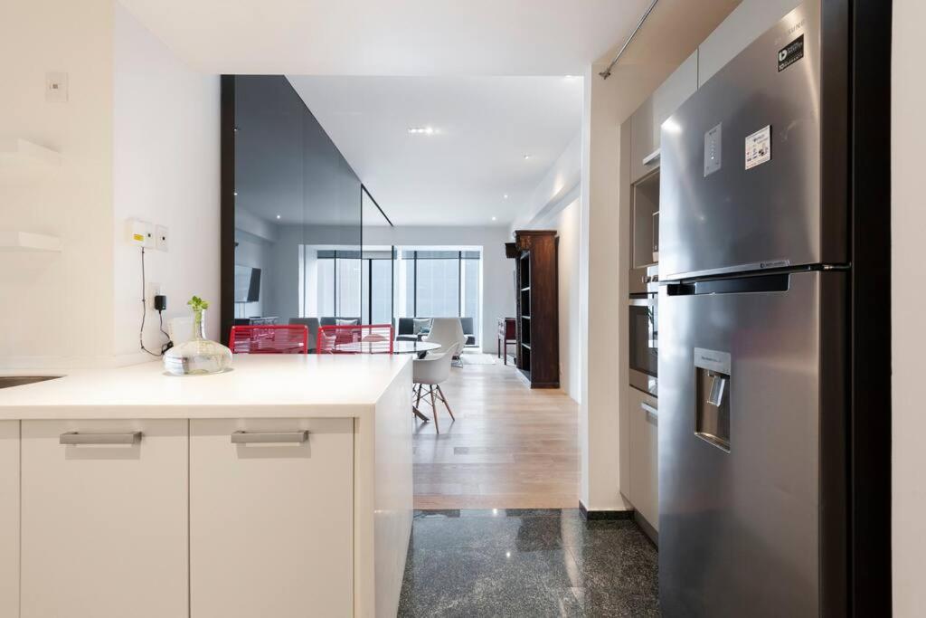808 Reforma loft close to US embassy 150 Mbps WiFi photo 5