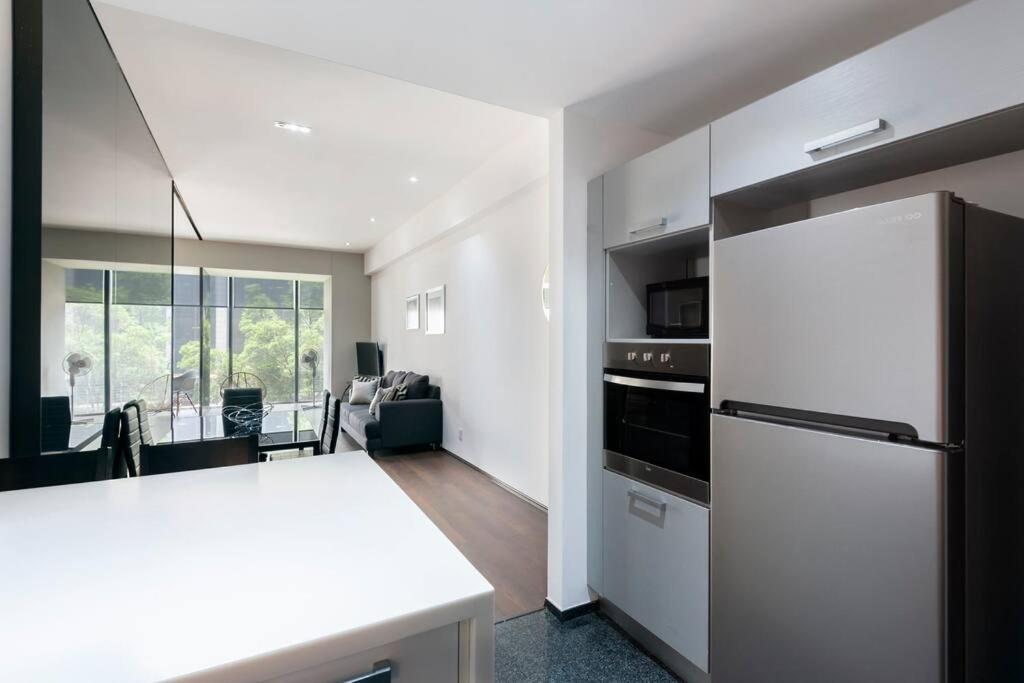 808 Reforma loft close to US embassy 150 Mbps WiFi
