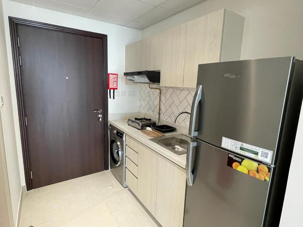 Elite Inn Dania 3 Elegant Studio with Garden View