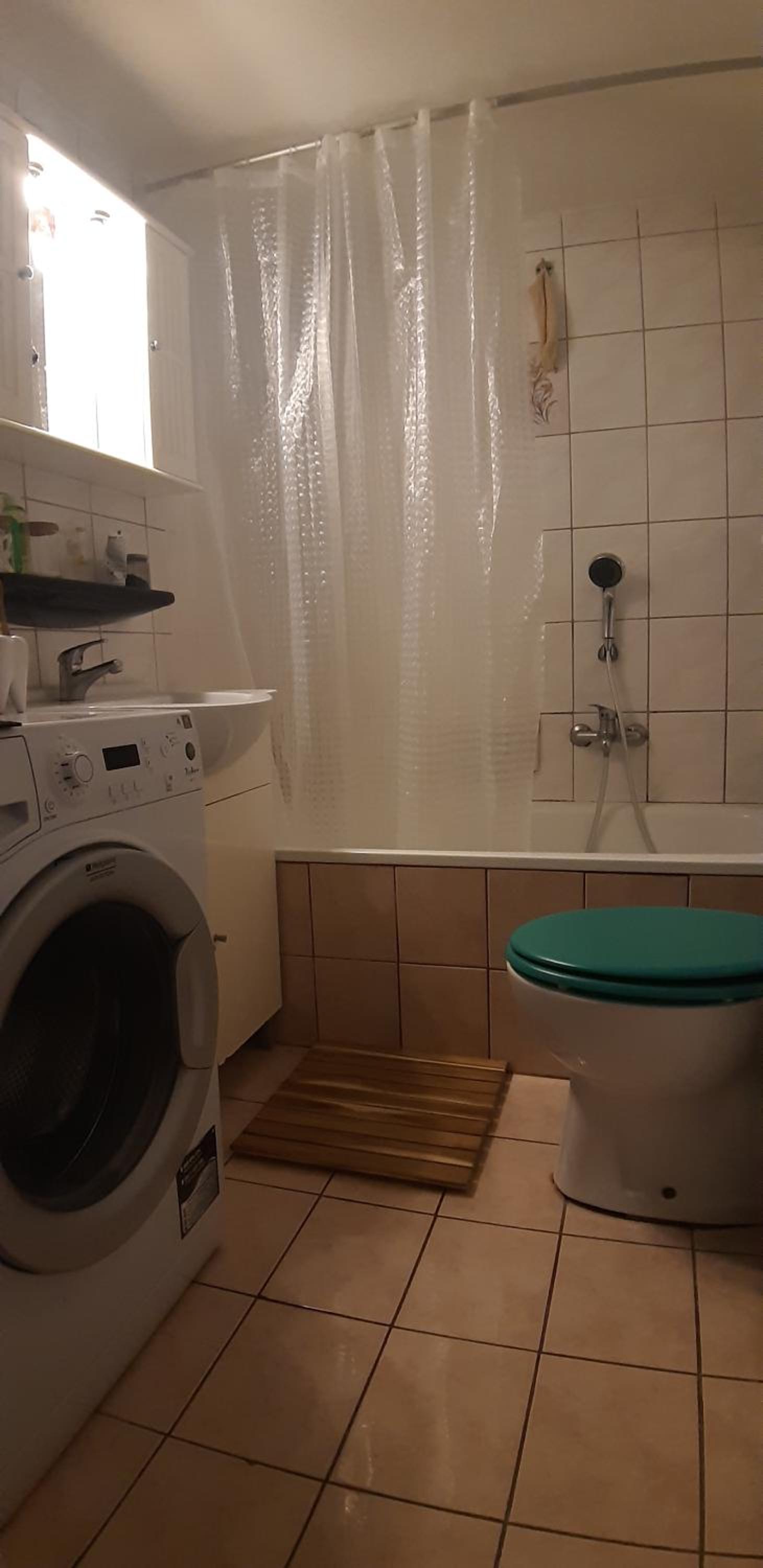 Exarchia flat photo 4