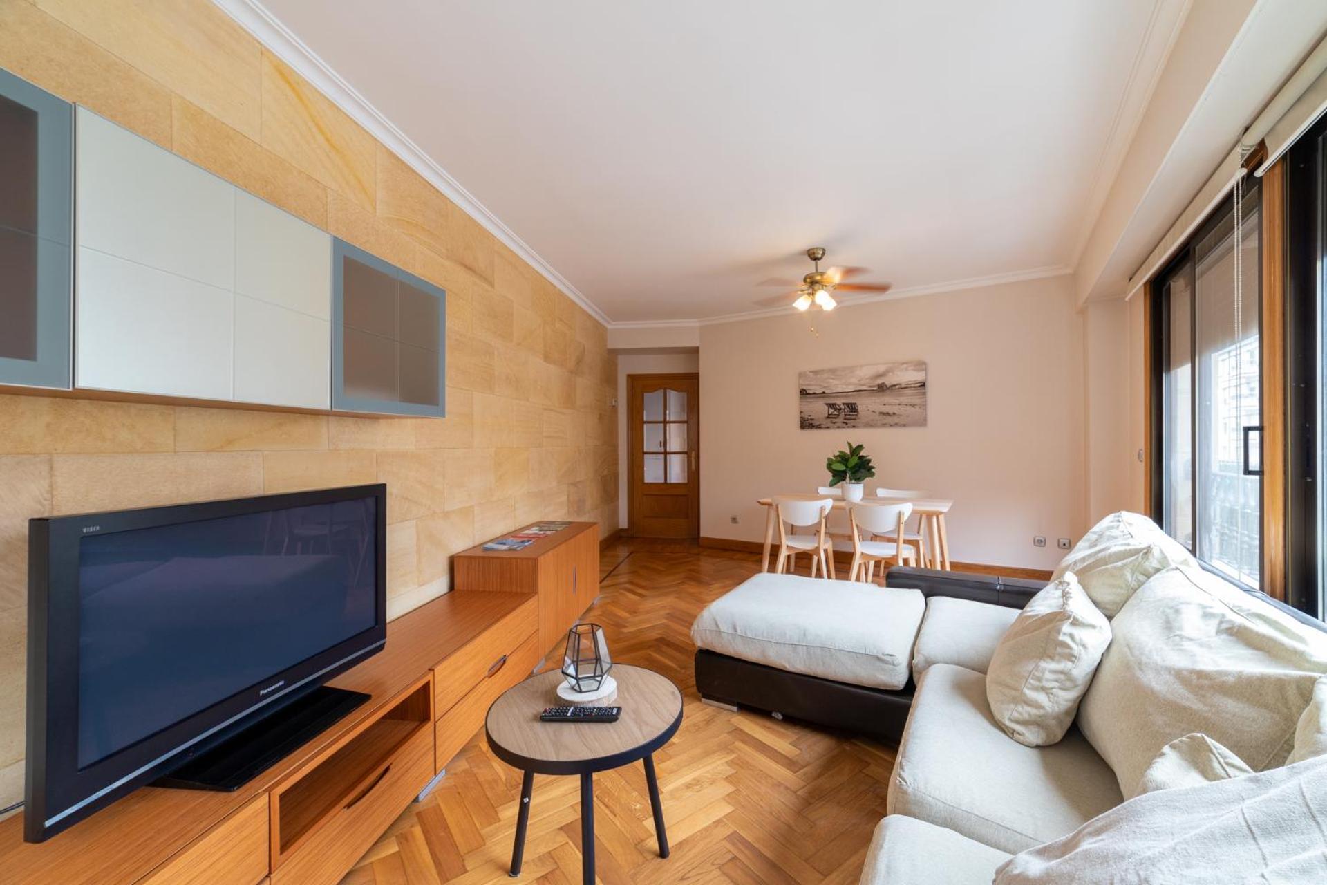 Comfy & luminous terrace apartment photo 4