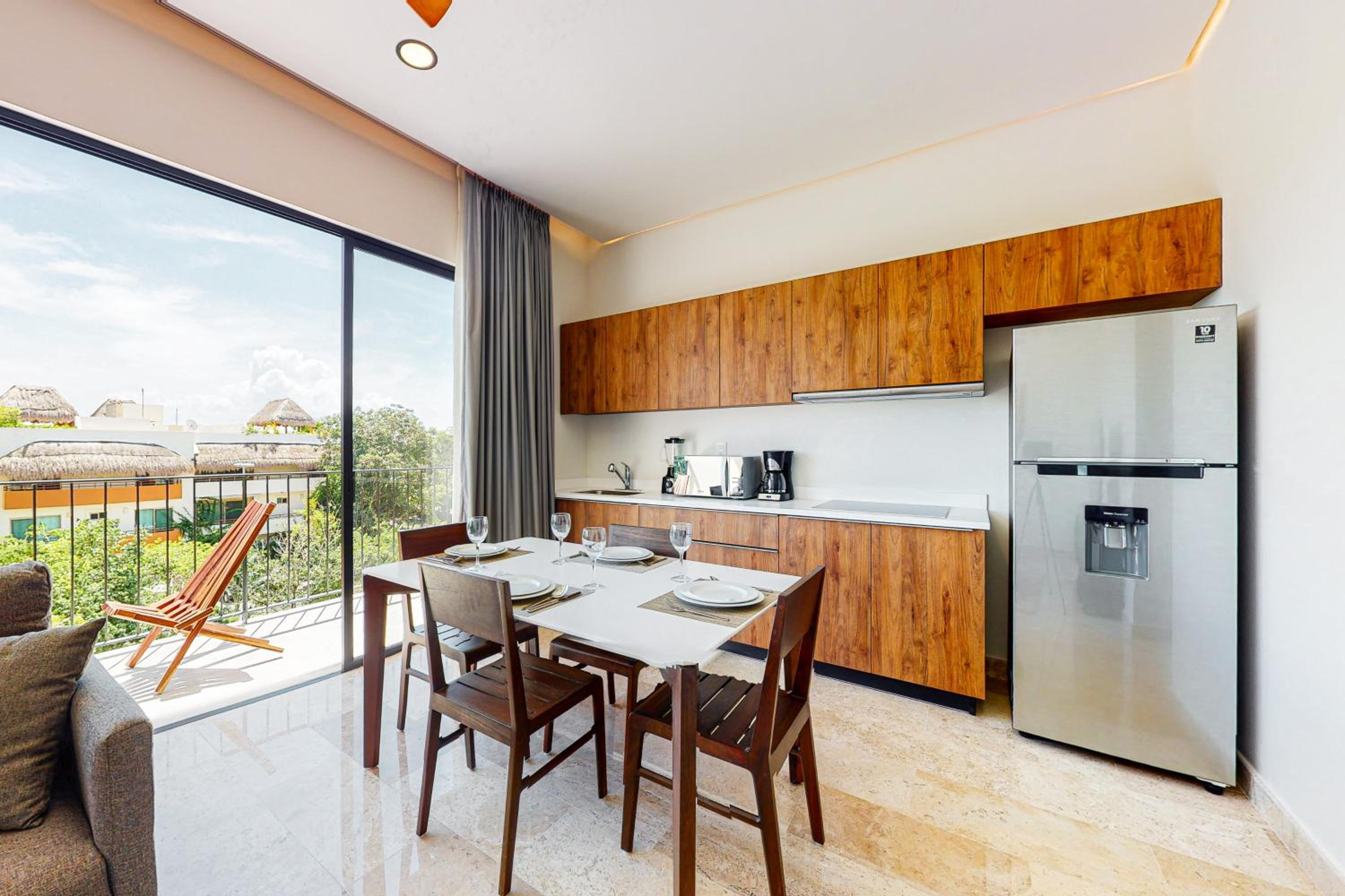 Giada 212A view 2