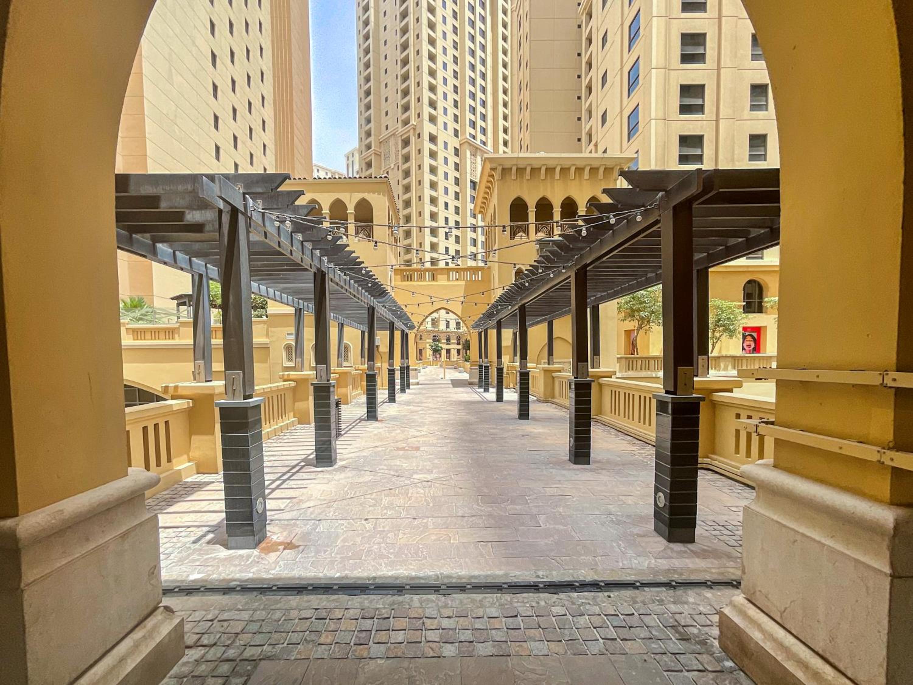 HiGuests - Unique Duplex Penthouse in JBR with Sea Views