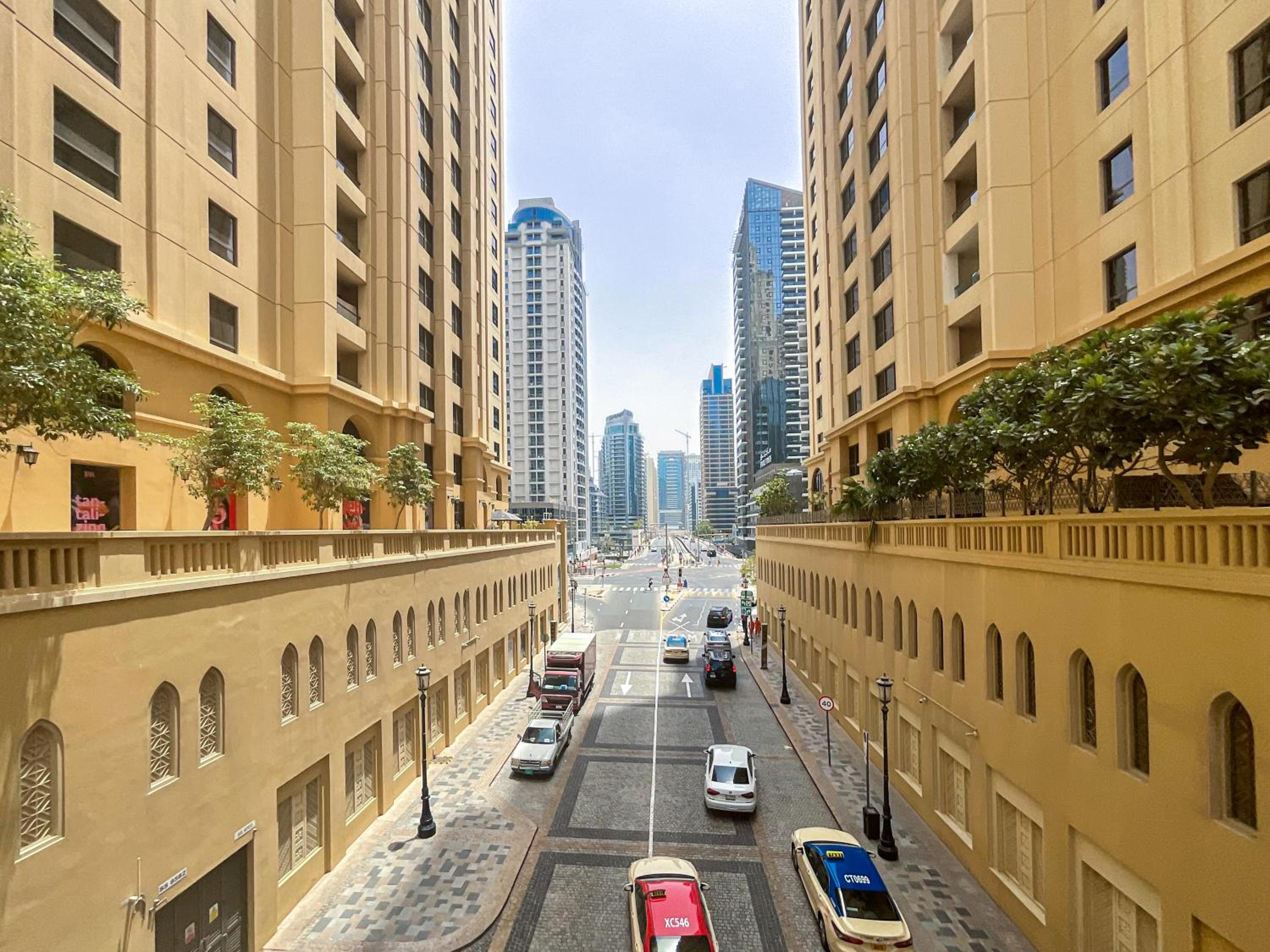 HiGuests - Charming Apt in JBR with Balcony by the Beach