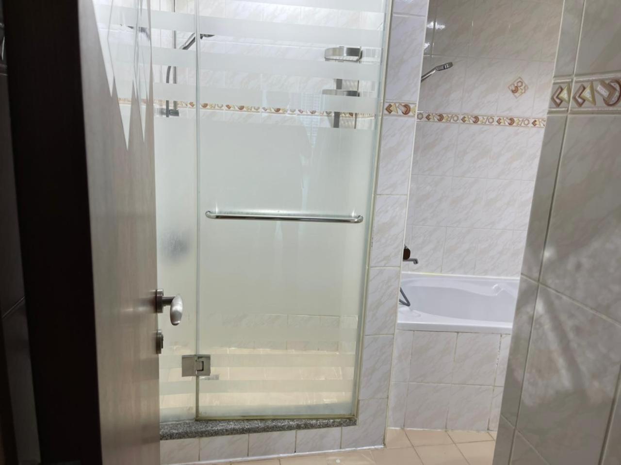 Spacious 1 Bedroom Apartment in JLT