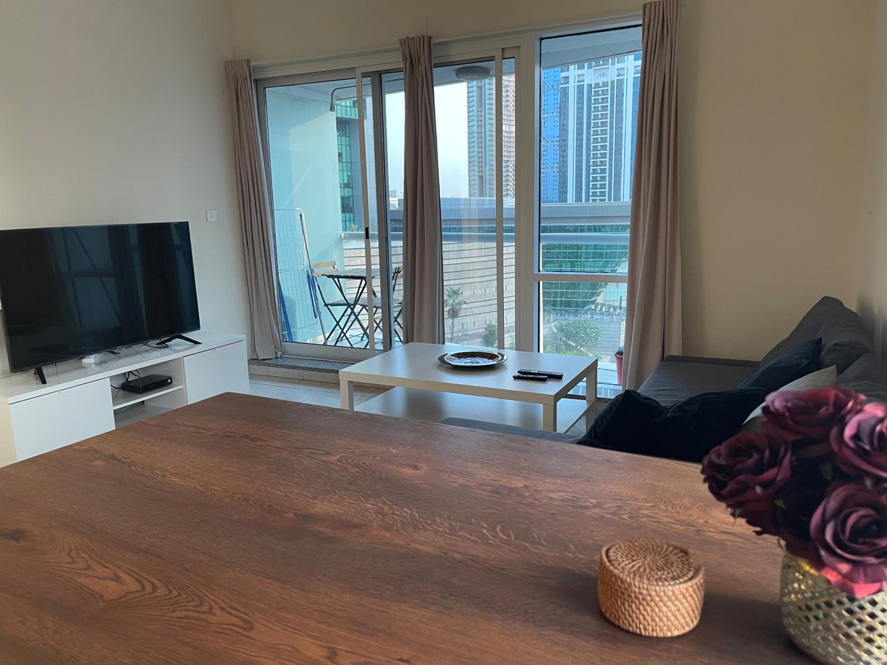 Spacious 1 Bedroom Apartment in JLT