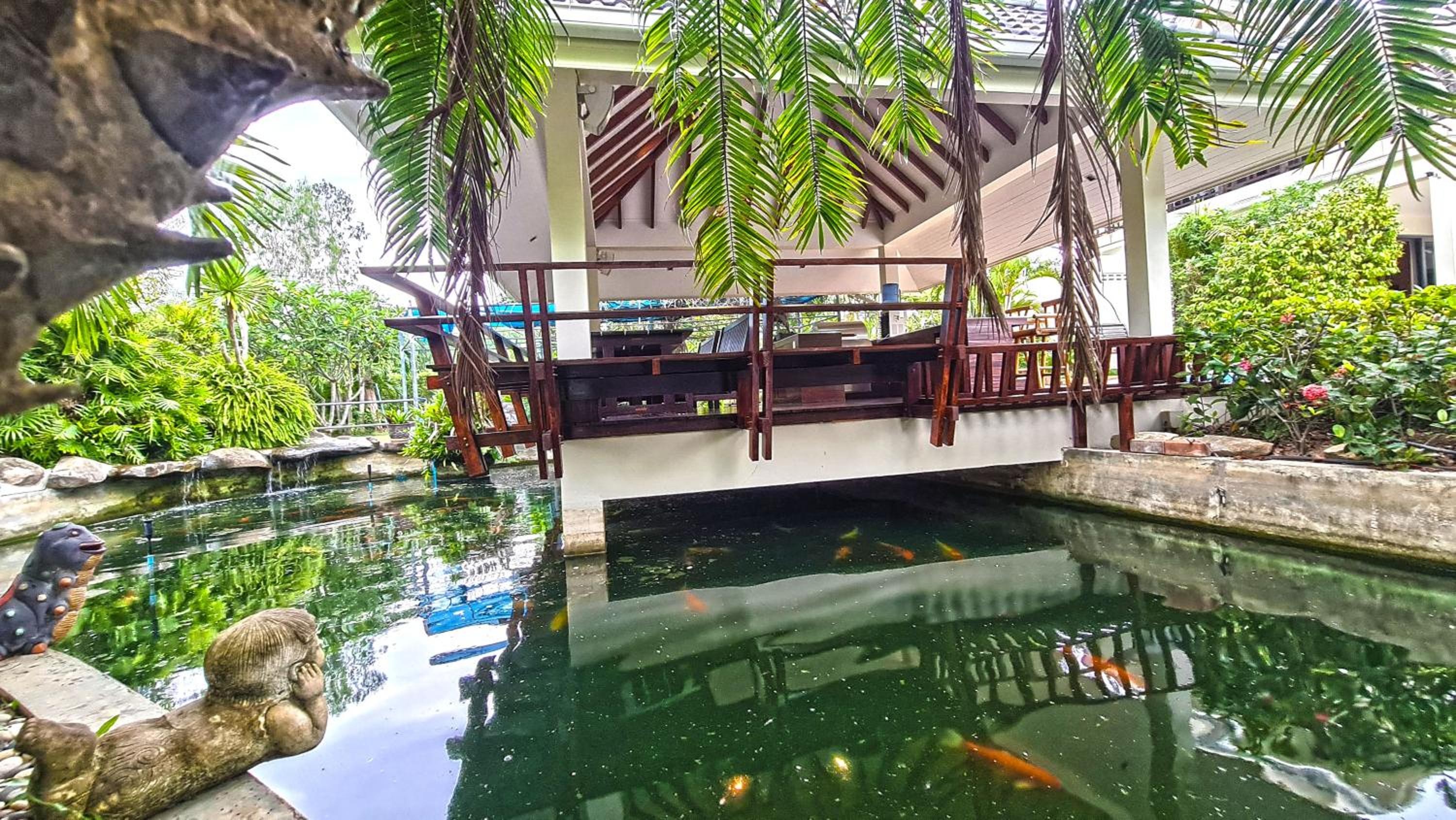 Icandi Hideaway