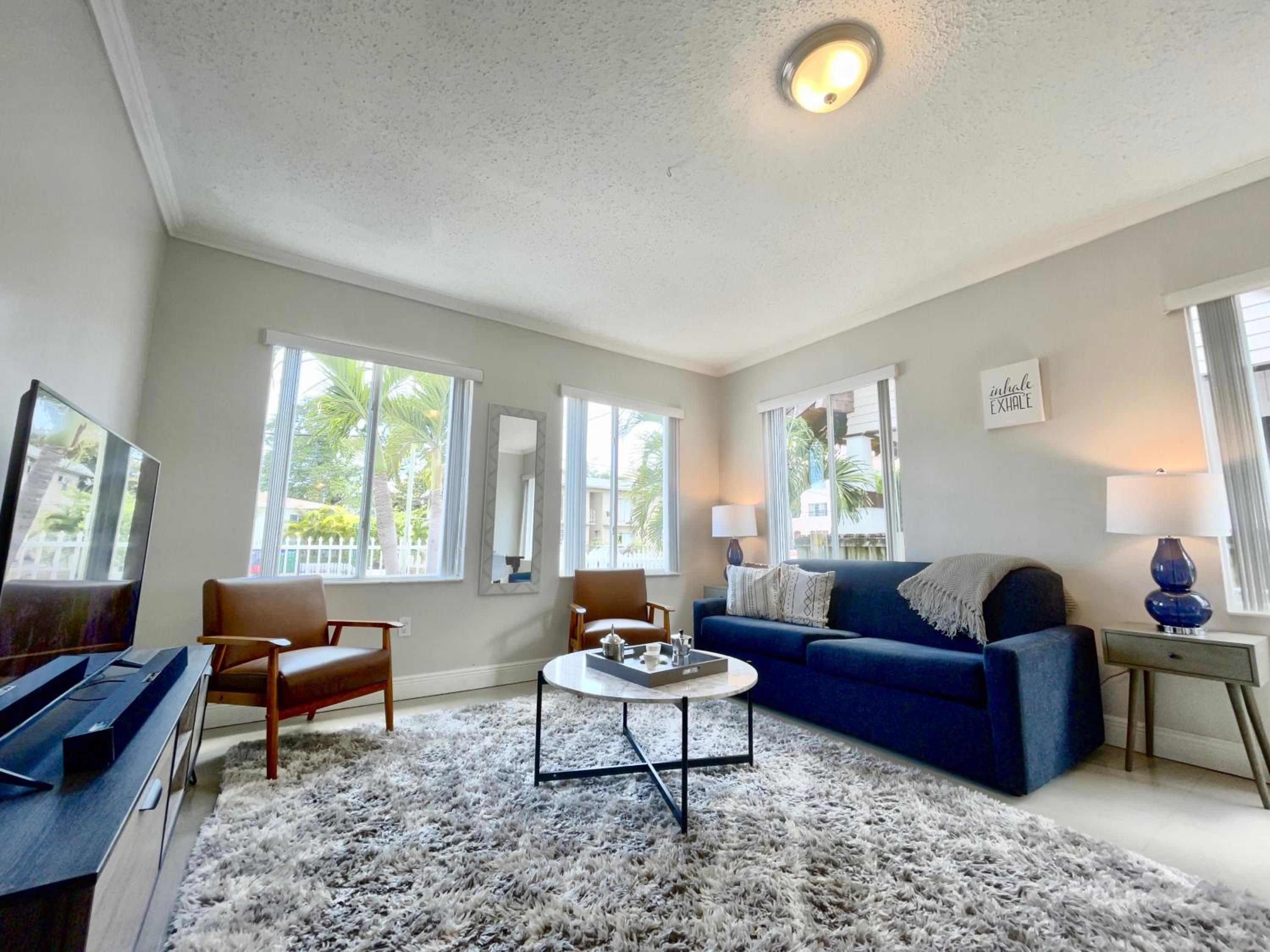 Marlins Park Suites - Apartment 1 - Calle Ocho Suite