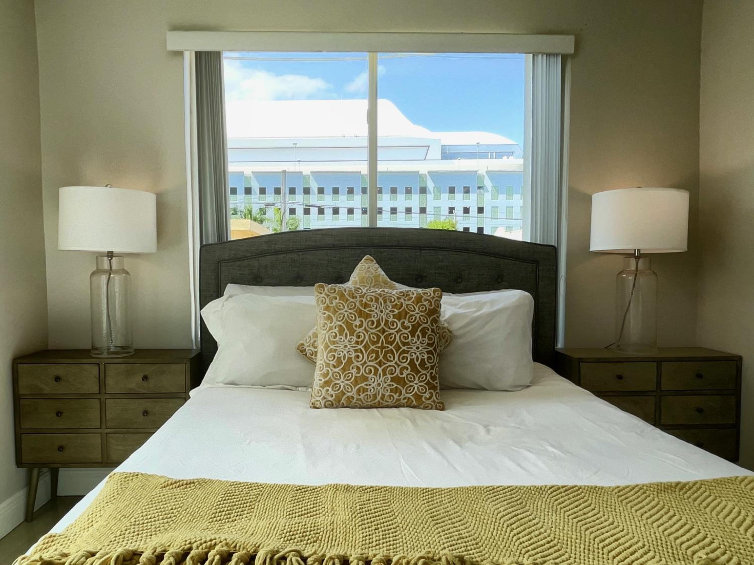 Marlins Park Suites - Apartment 1 - Calle Ocho Suite