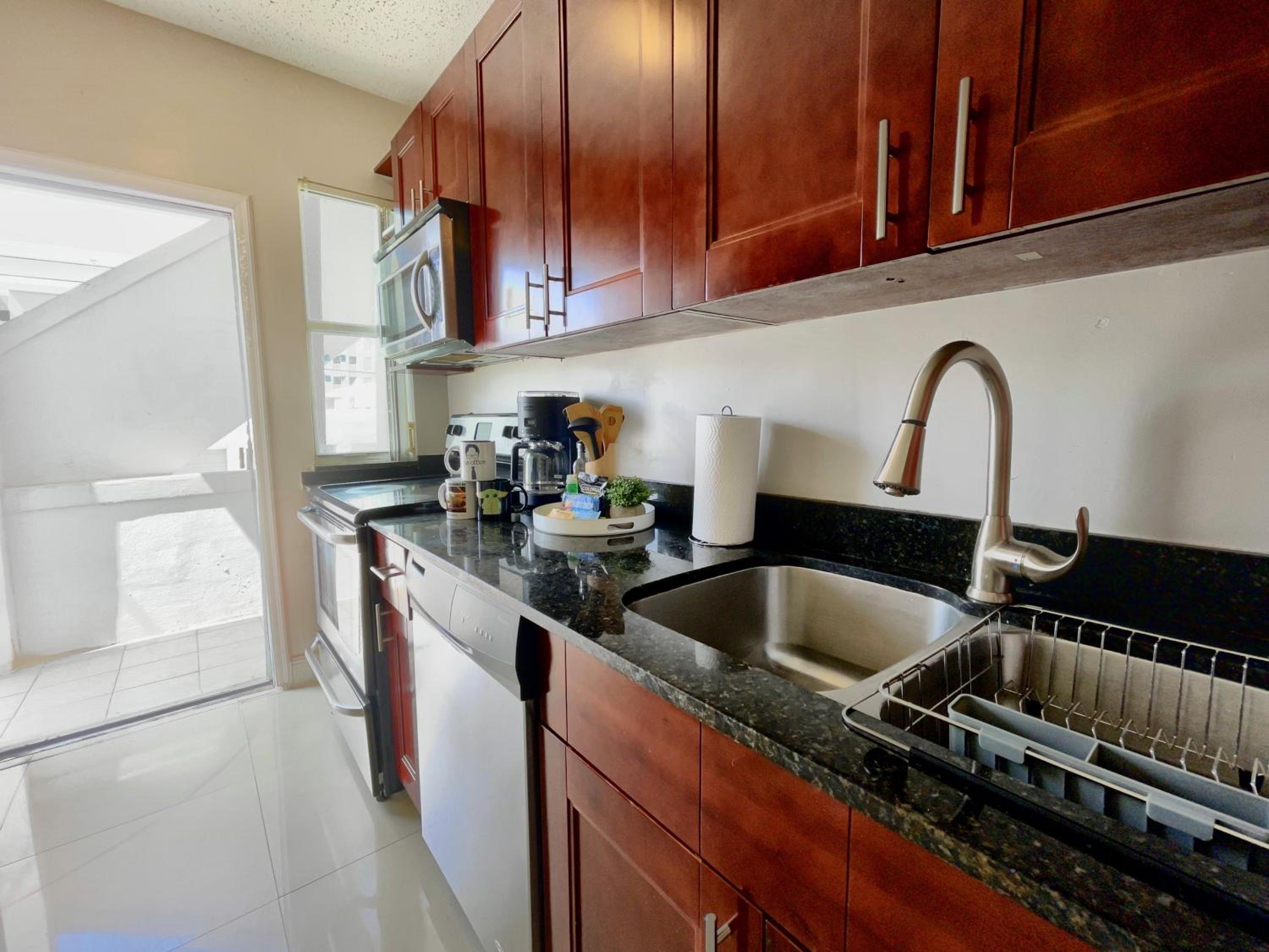 Marlins Park Suites - Apartment 1 - Calle Ocho Suite