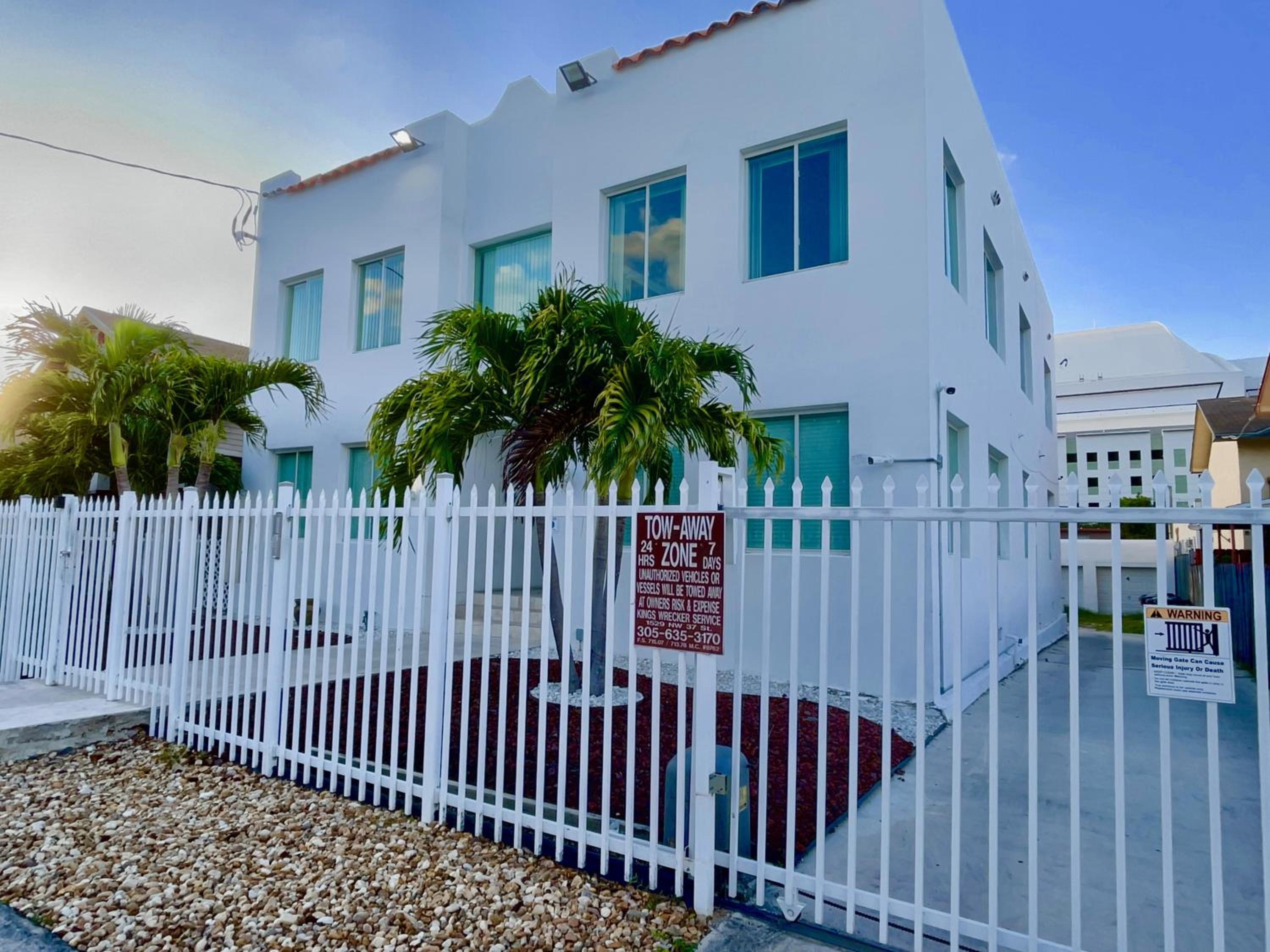 Marlins Park Suites - Apartment 1 - Calle Ocho Suite