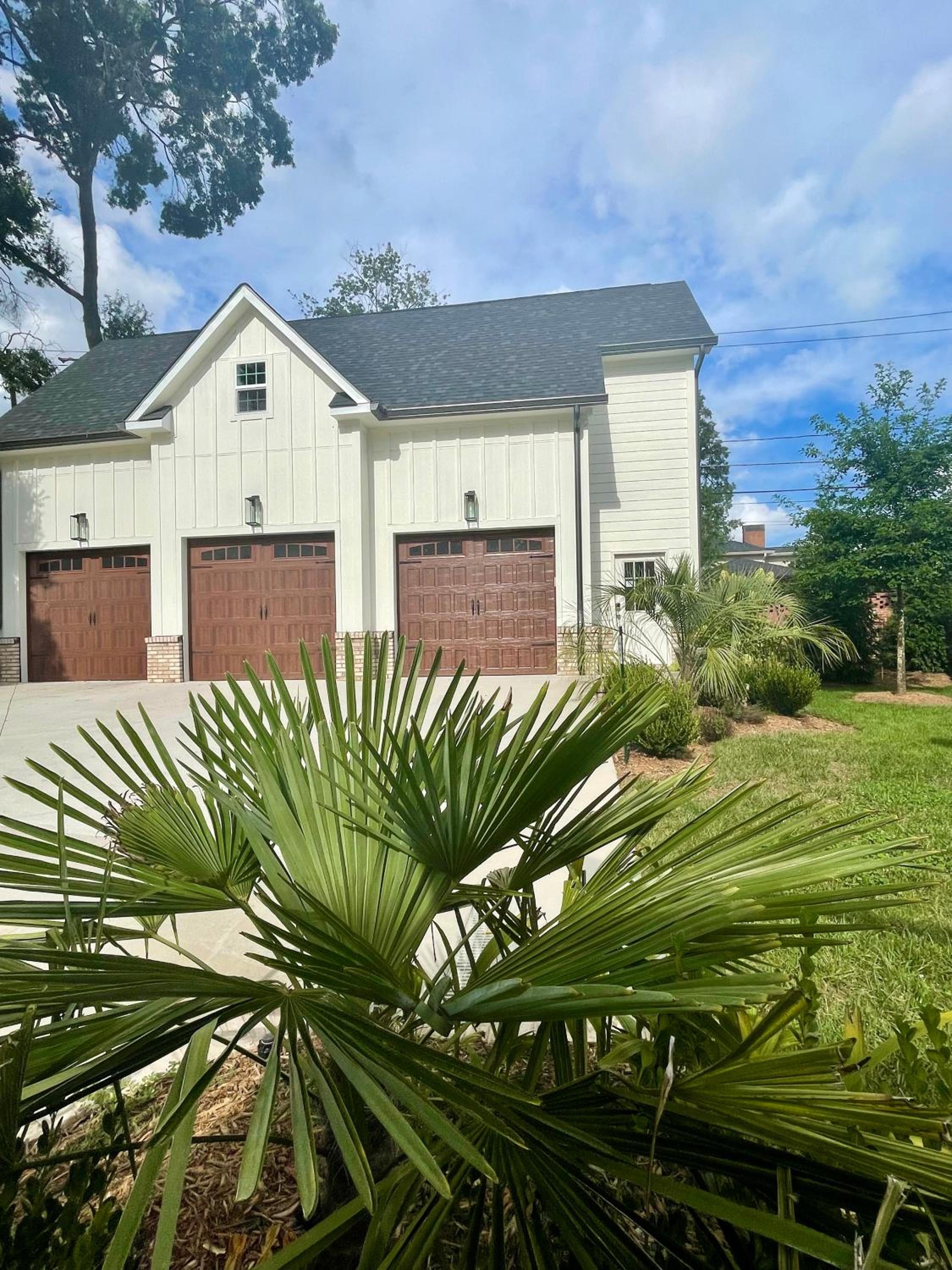 Luxury In Eastover... close to everything!