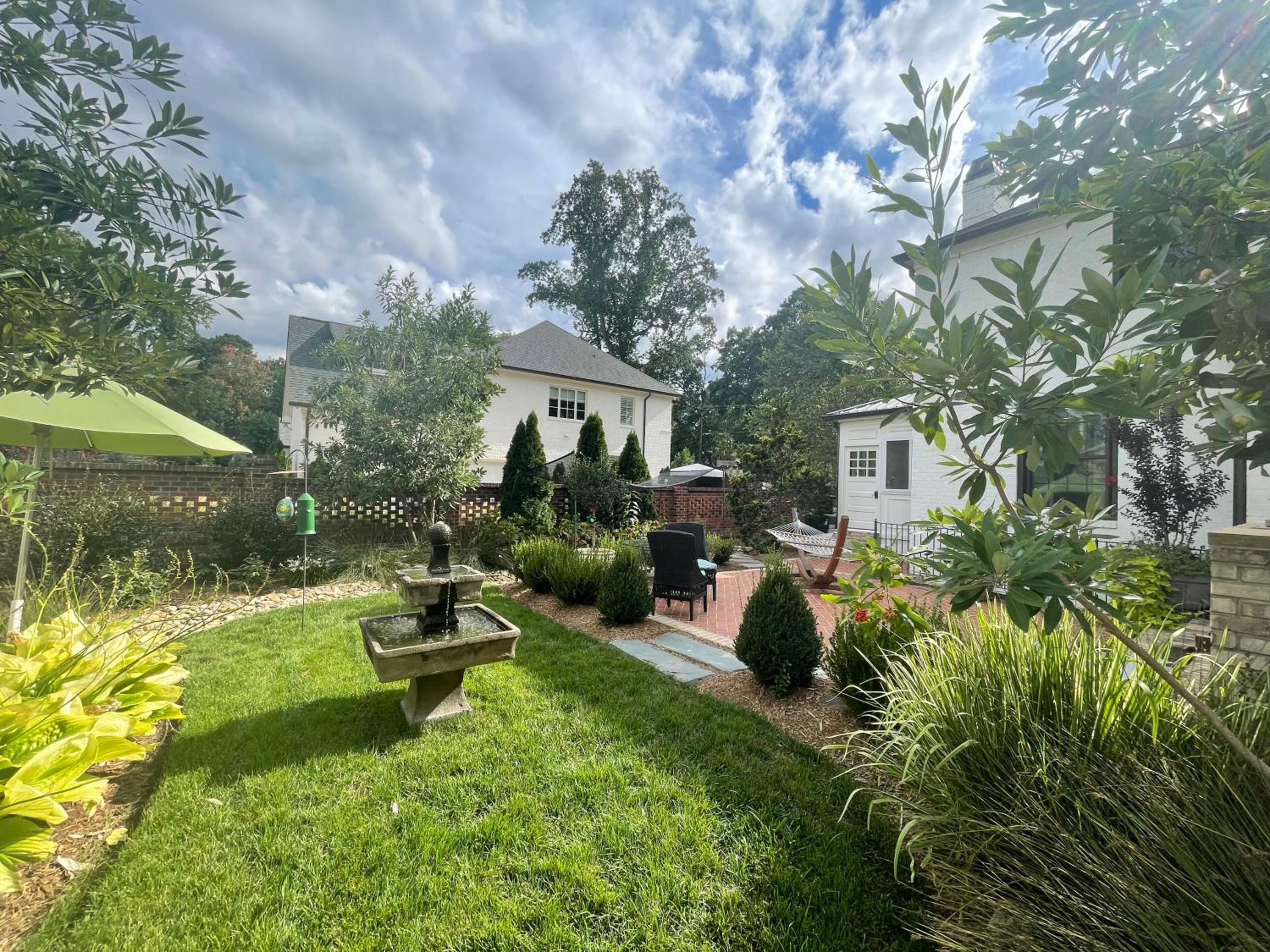 Luxury In Eastover... close to everything! view 5