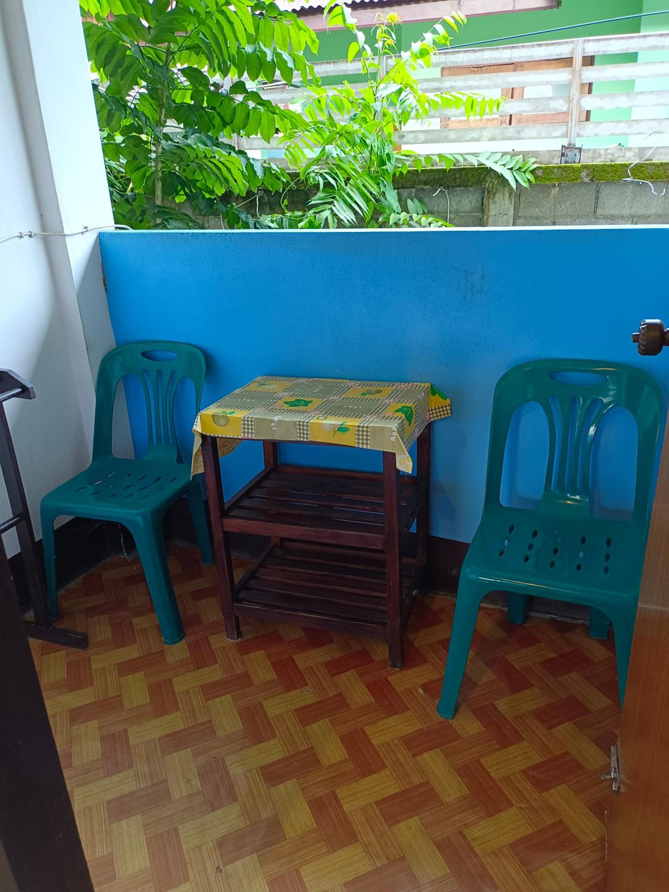 sunny Tayai hostel pai