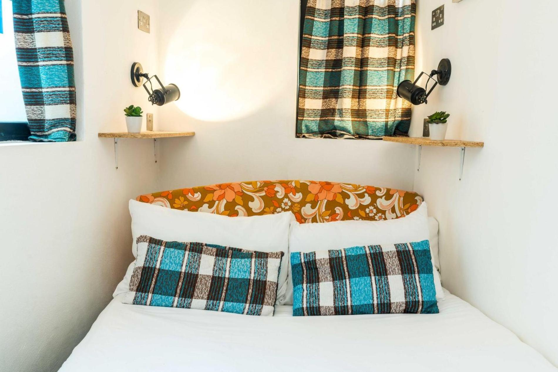 1 Bedroom House With an Edge in King Cross