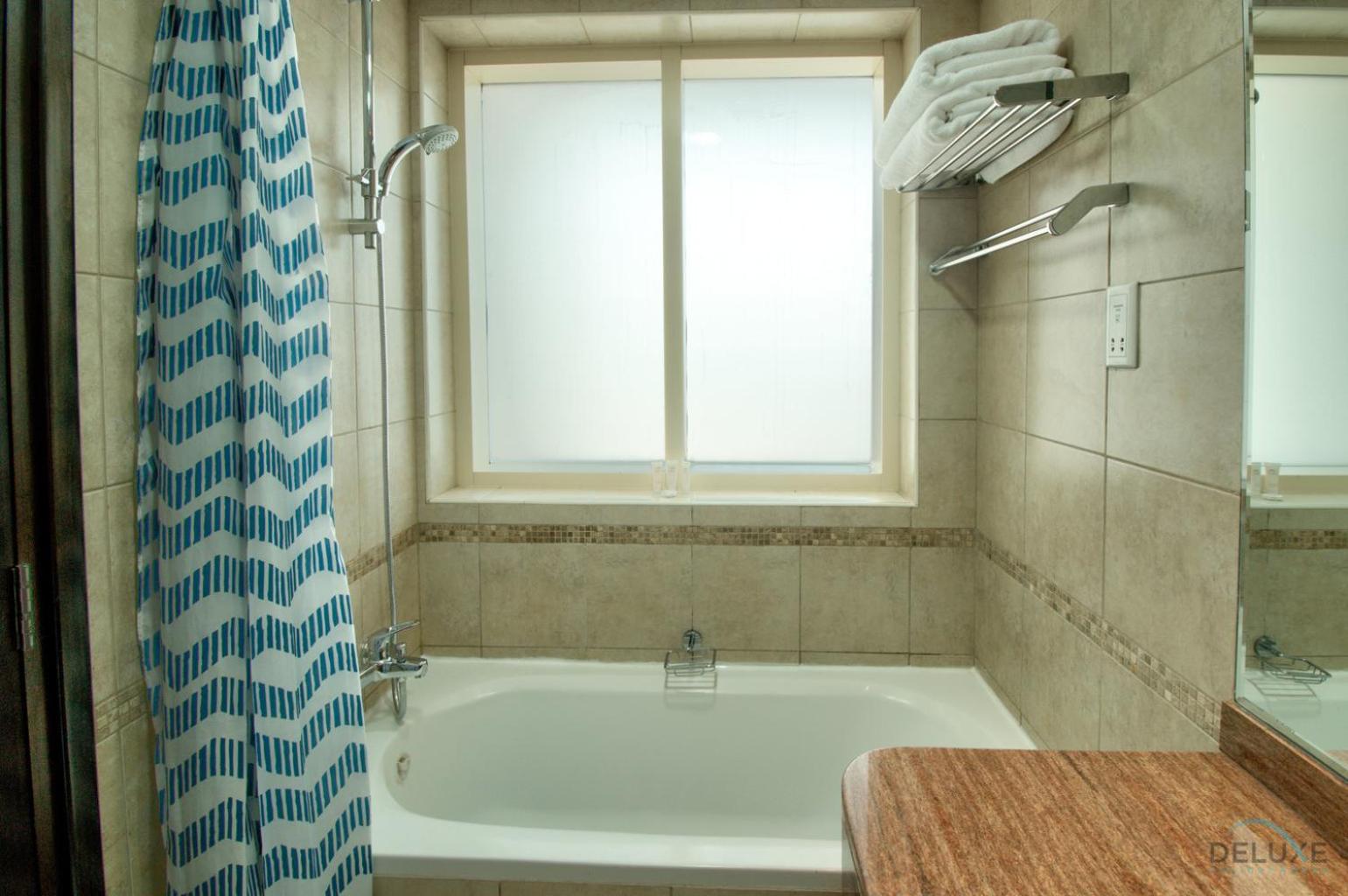 Modern Studio at Royal Oceanic JBR by Deluxe Holiday Homes