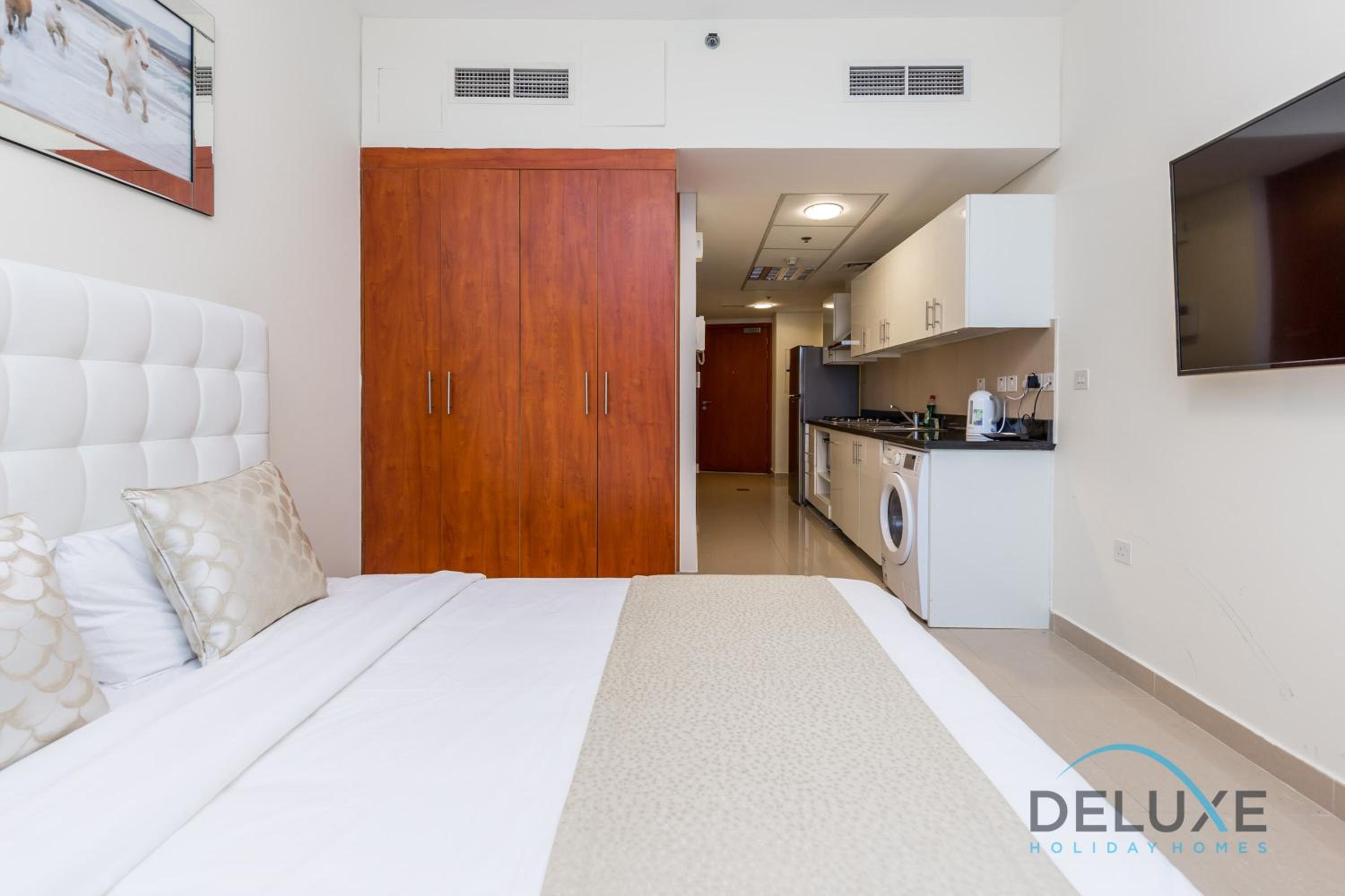 Wonderful Studio at Park Towers DIFC by Deluxe Holiday Homes