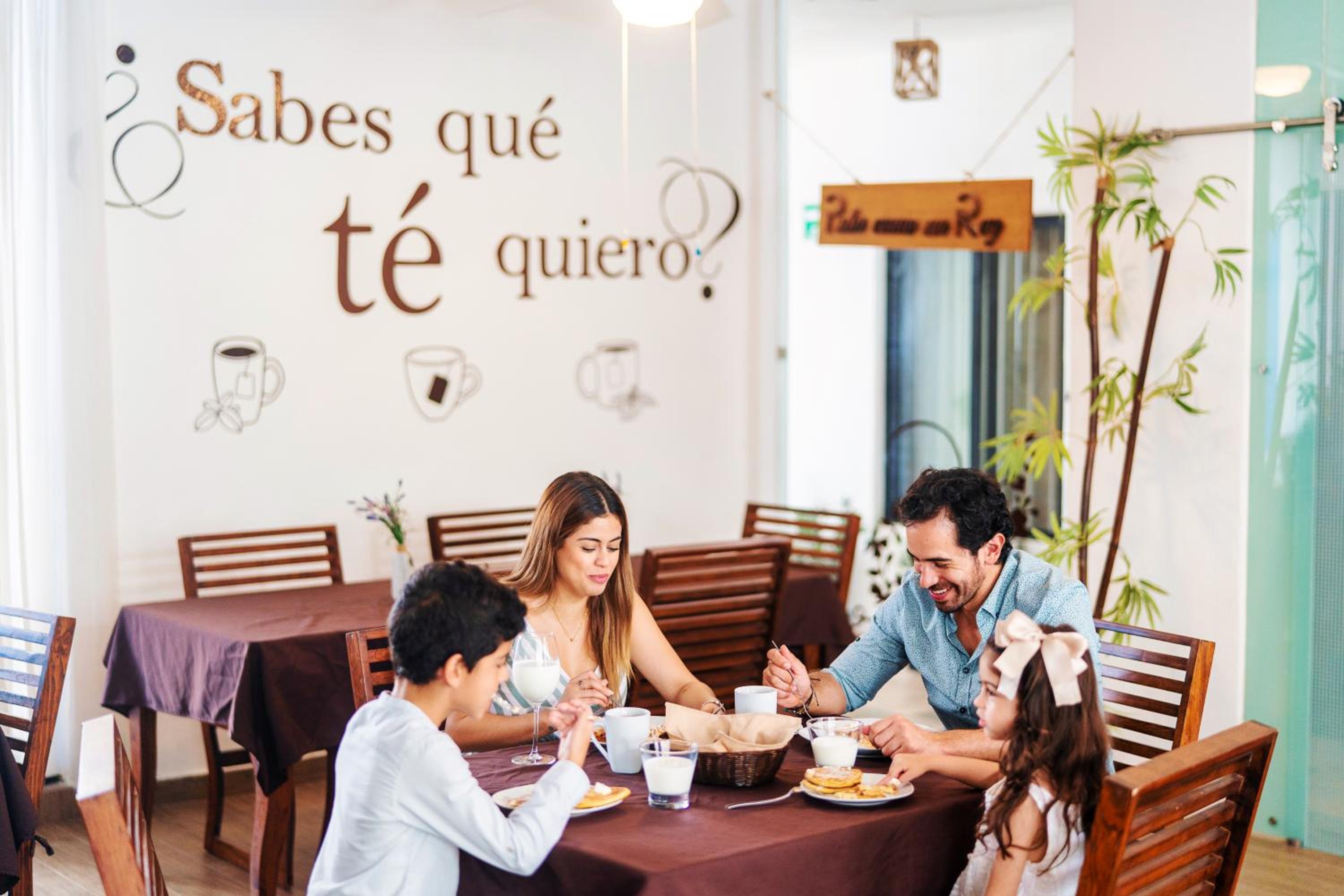 restaurant